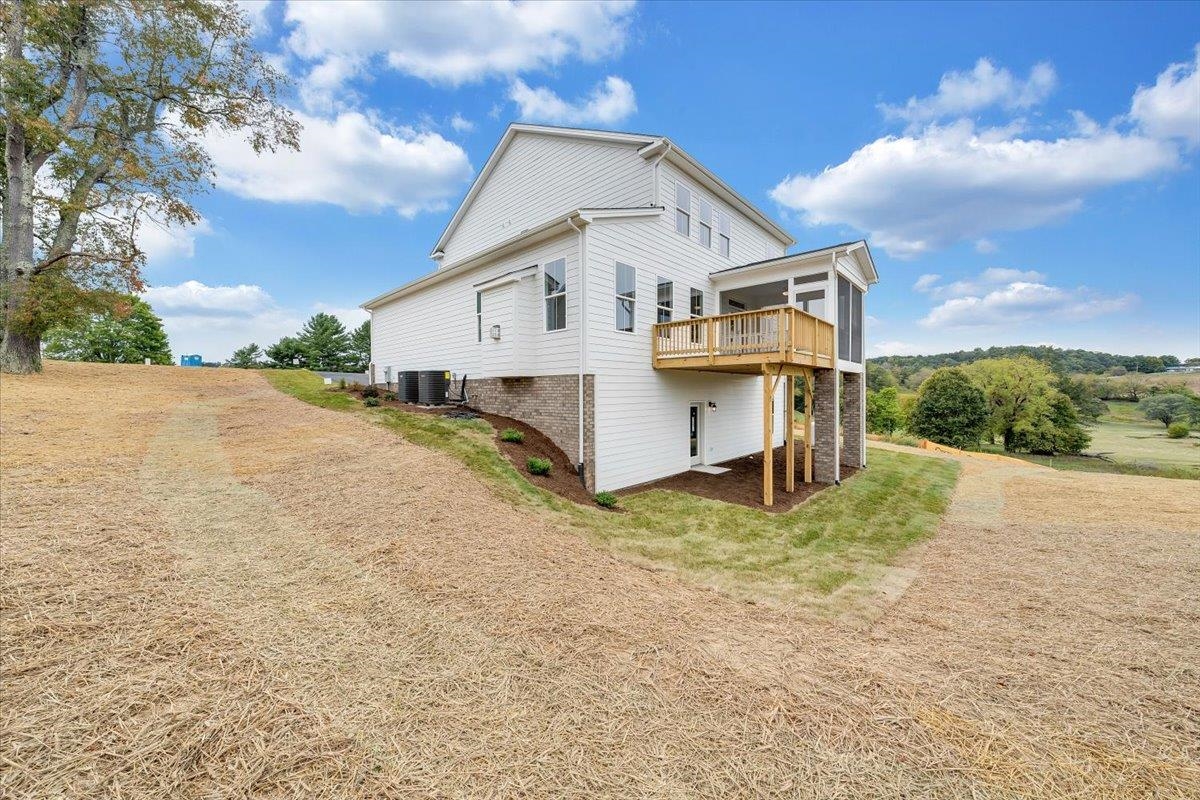 974 Round Meadow Drive