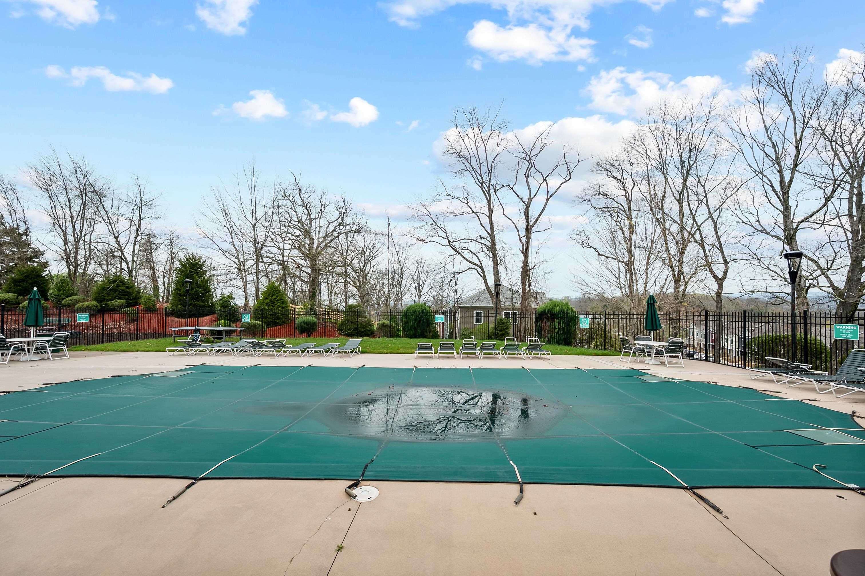 204 HEARTWOOD Crossing