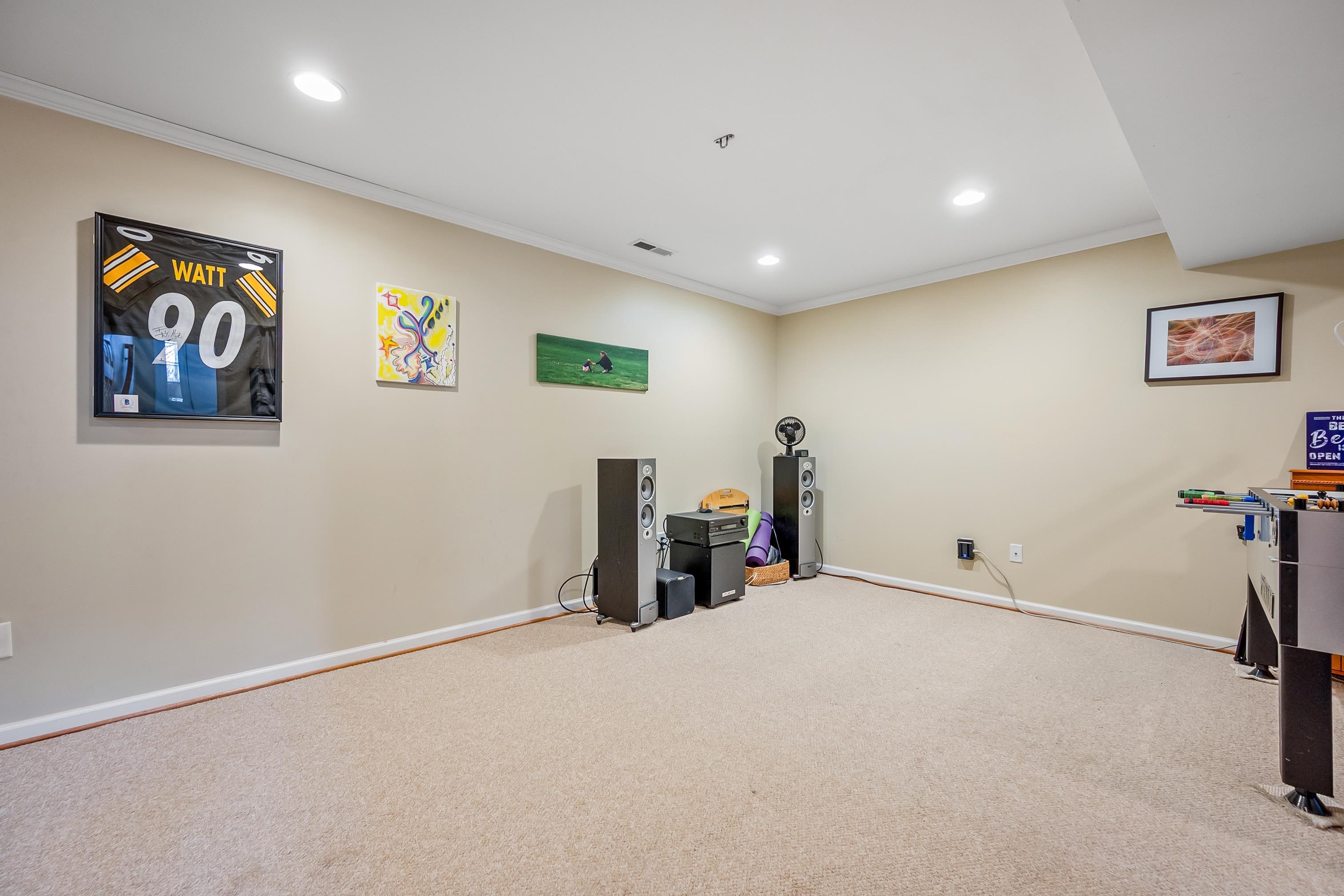 204 HEARTWOOD Crossing