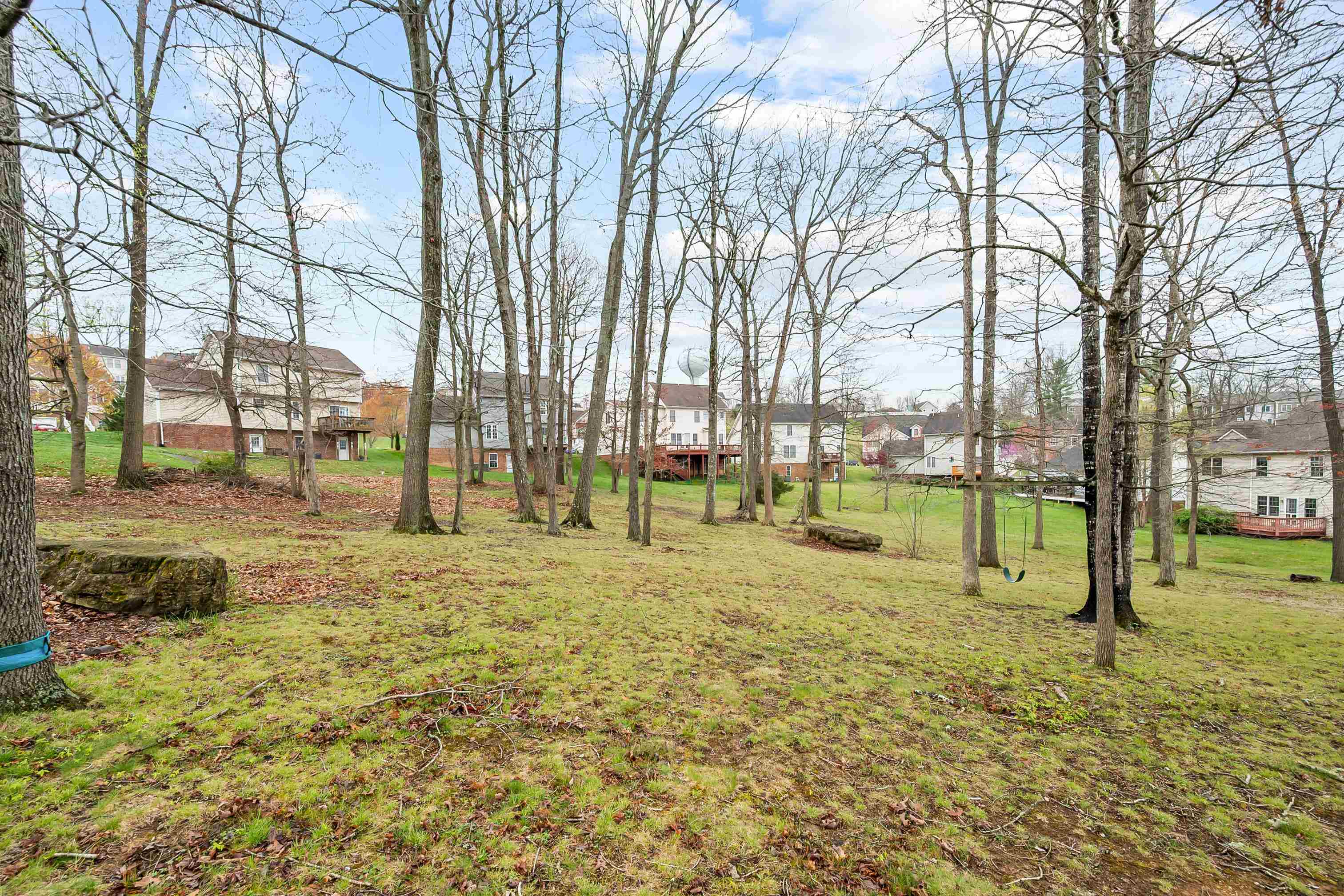 204 HEARTWOOD Crossing
