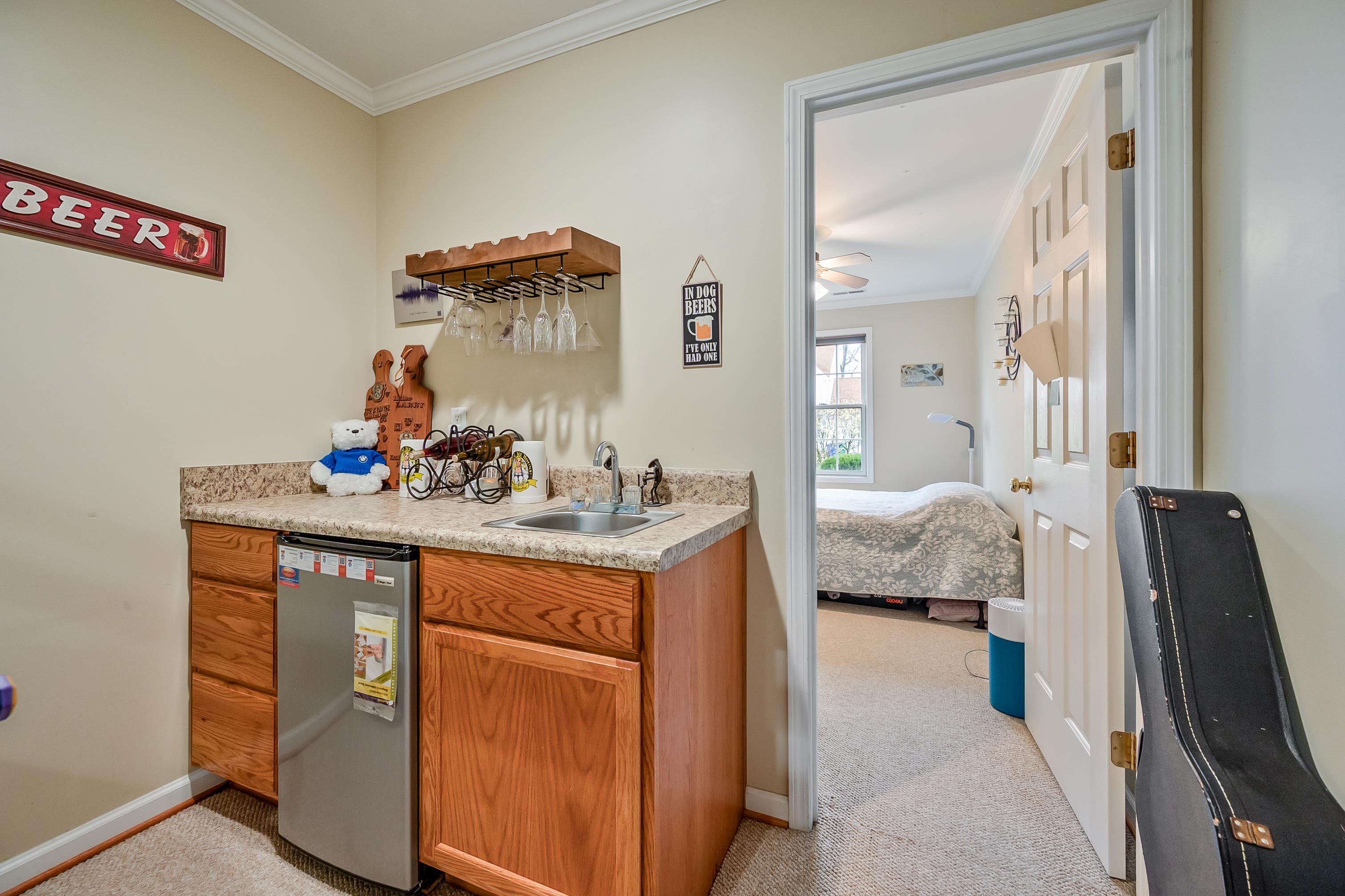 204 HEARTWOOD Crossing