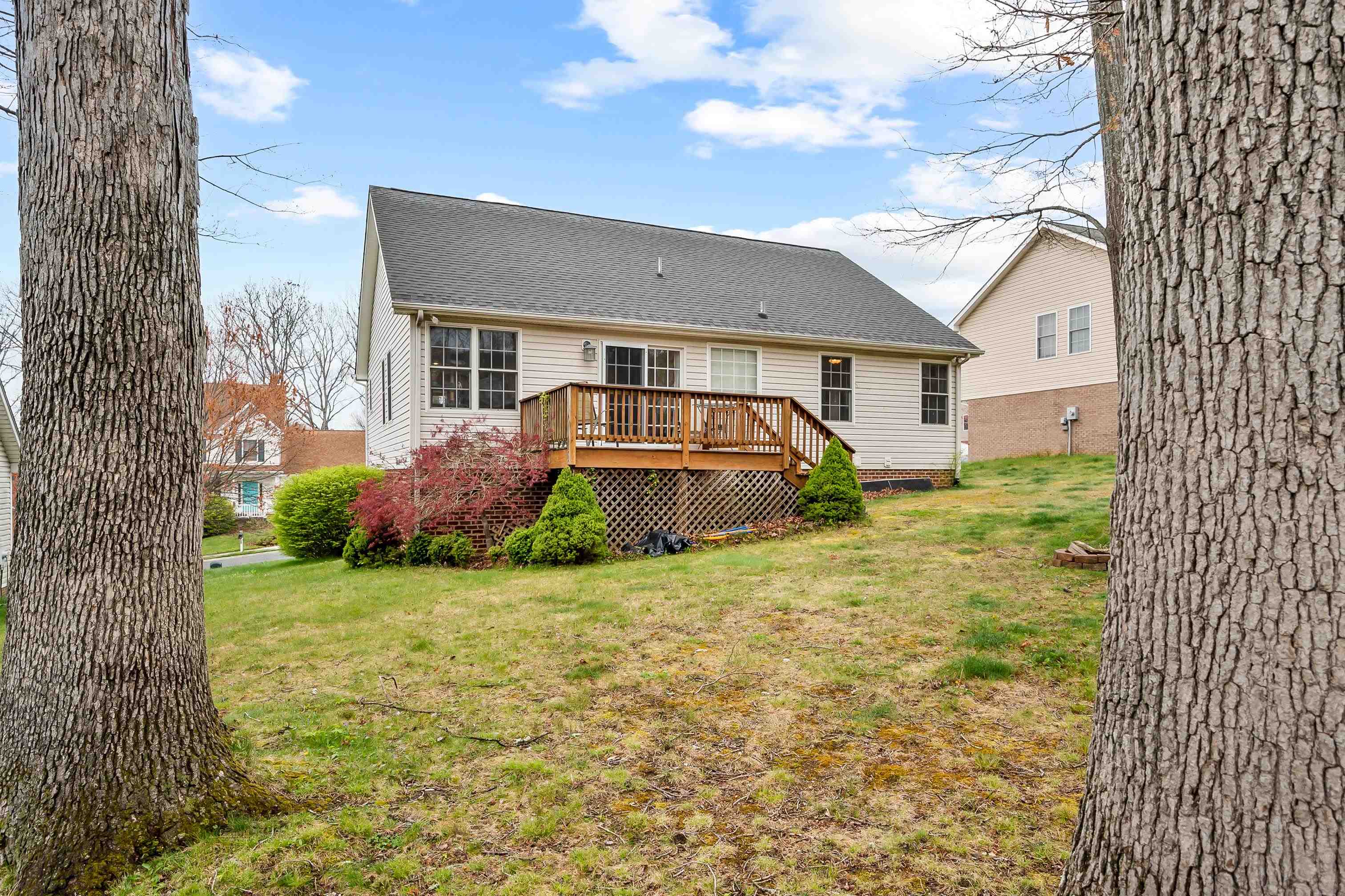 204 HEARTWOOD Crossing