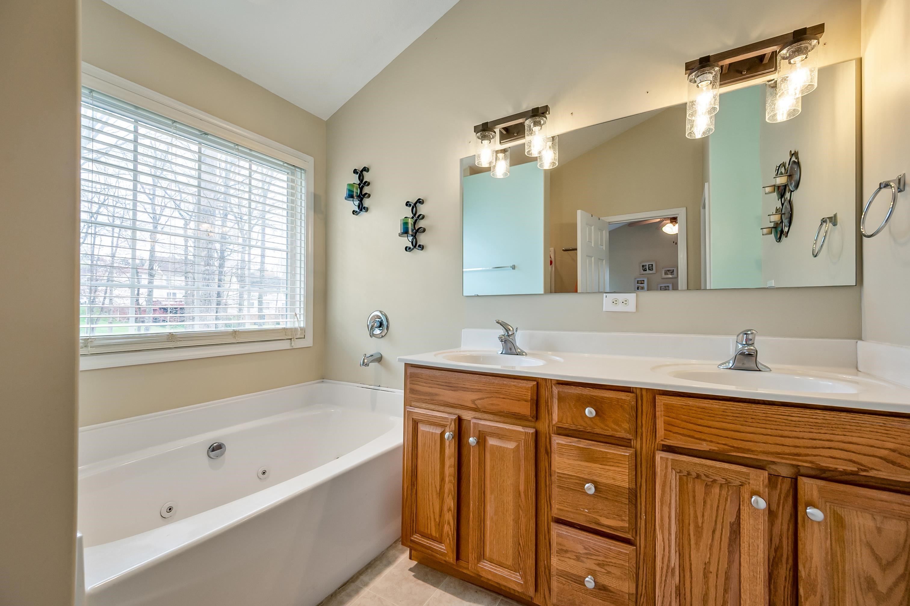 204 HEARTWOOD Crossing