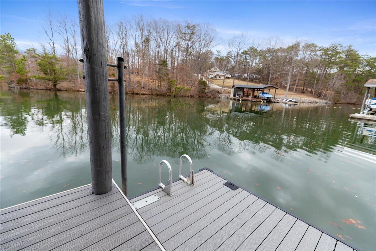 113 Oak Hollow Road