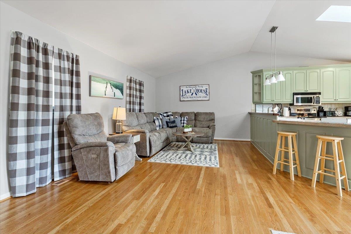 113 Oak Hollow Road