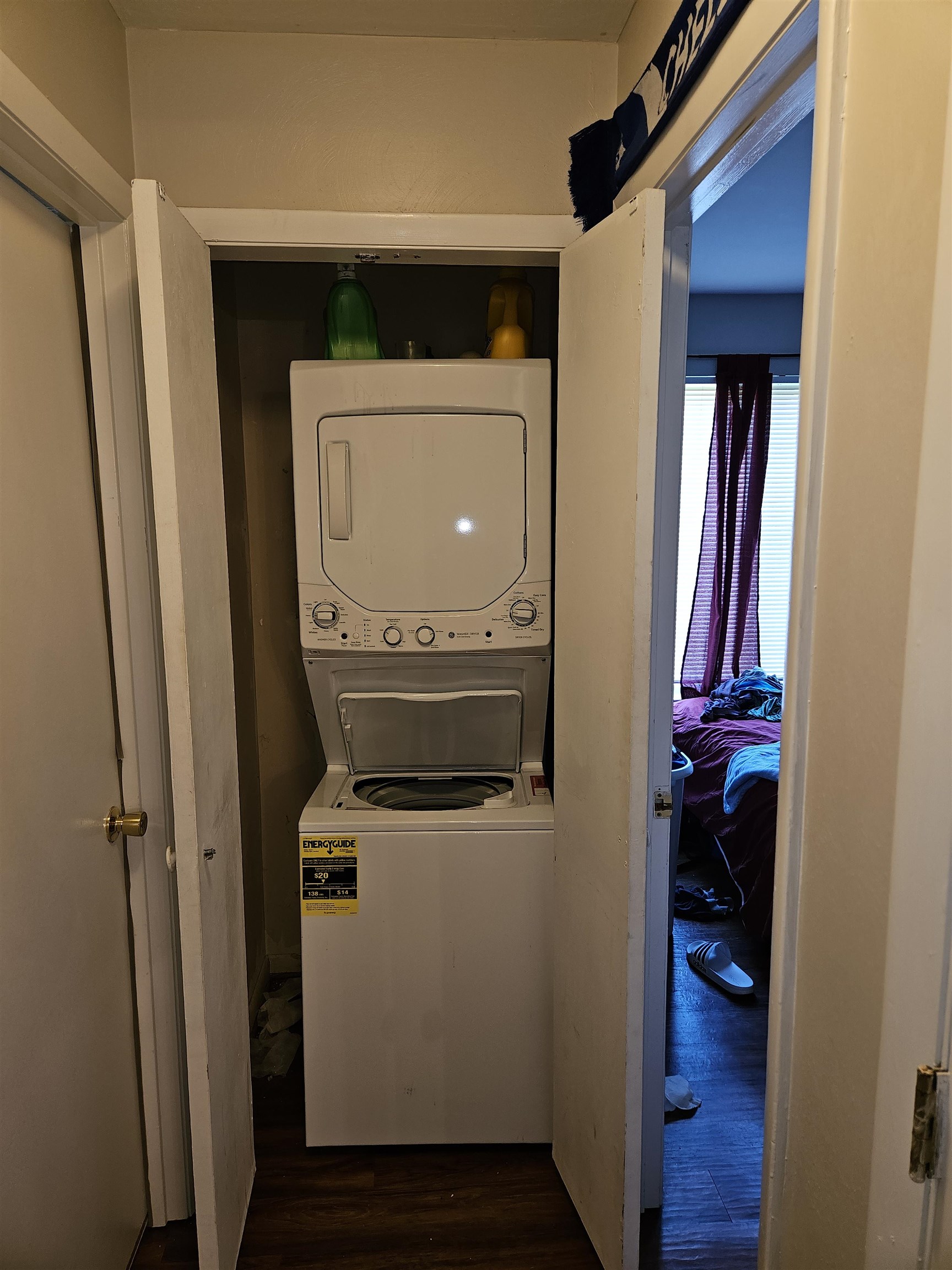 1205 UNIVERSITY Terrace D