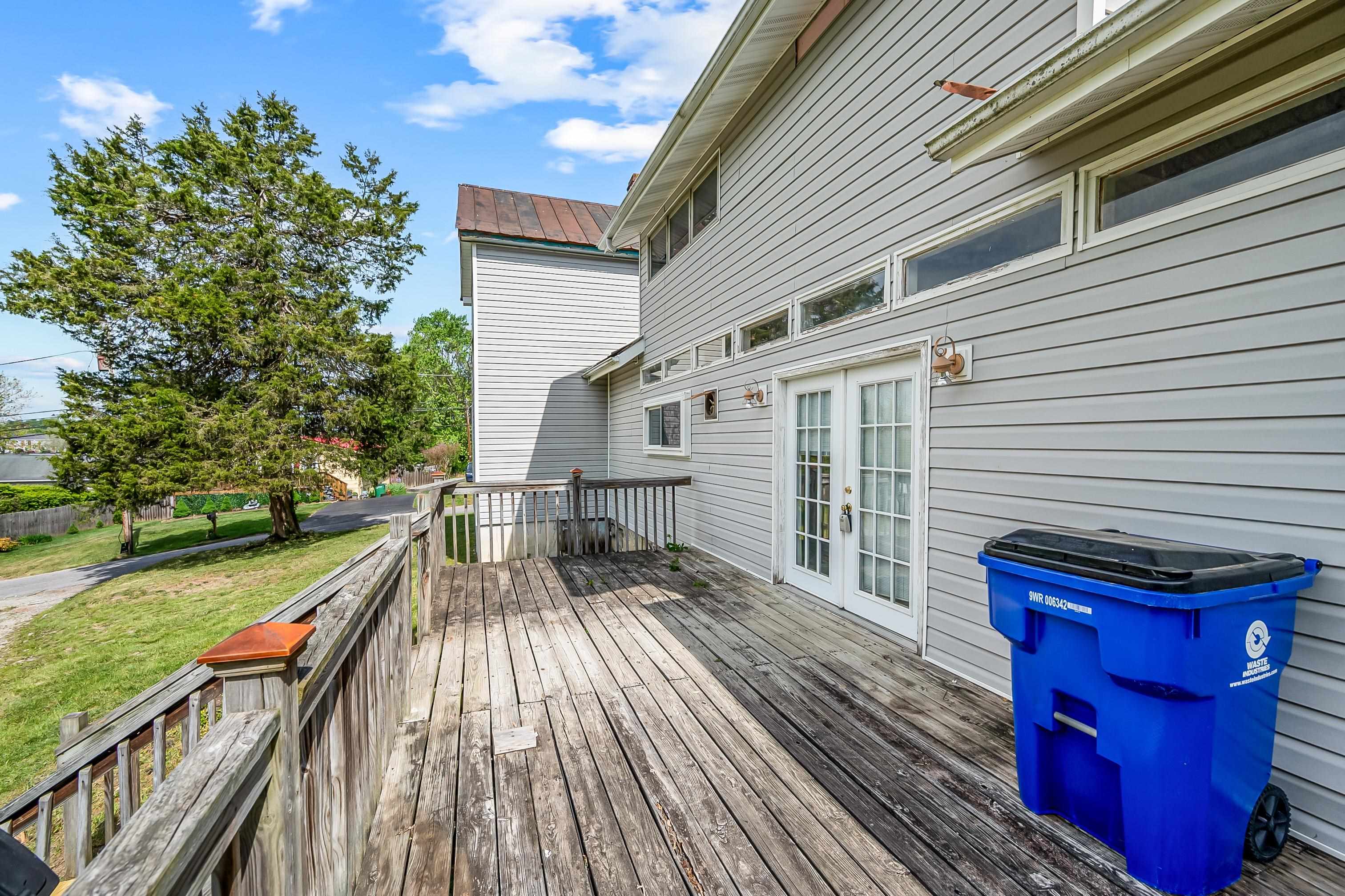 60 2ND Street SW