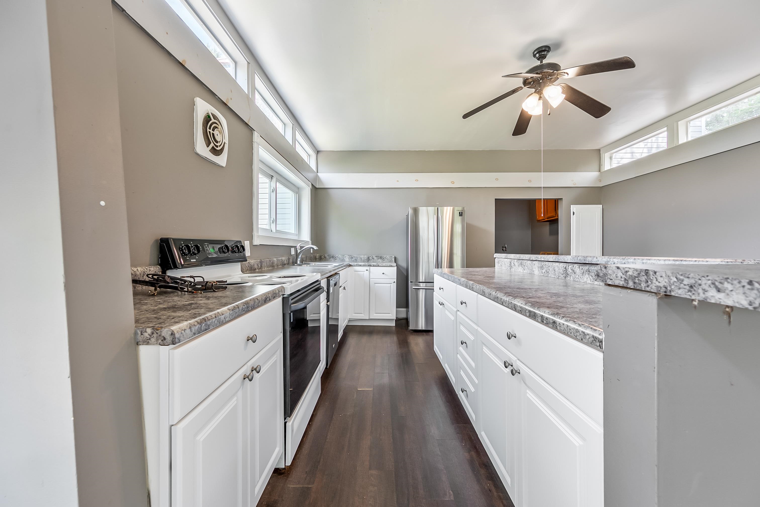 60 2ND Street SW