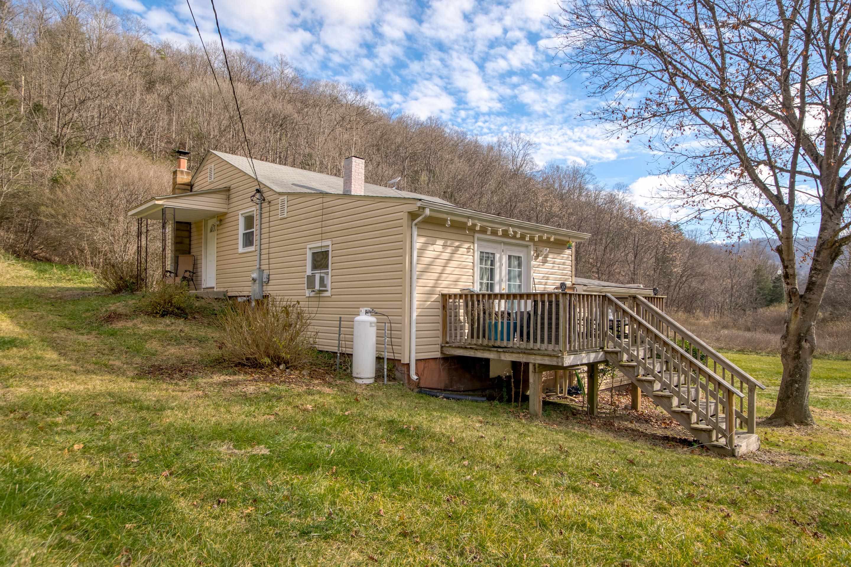 3703 Mill Creek Road