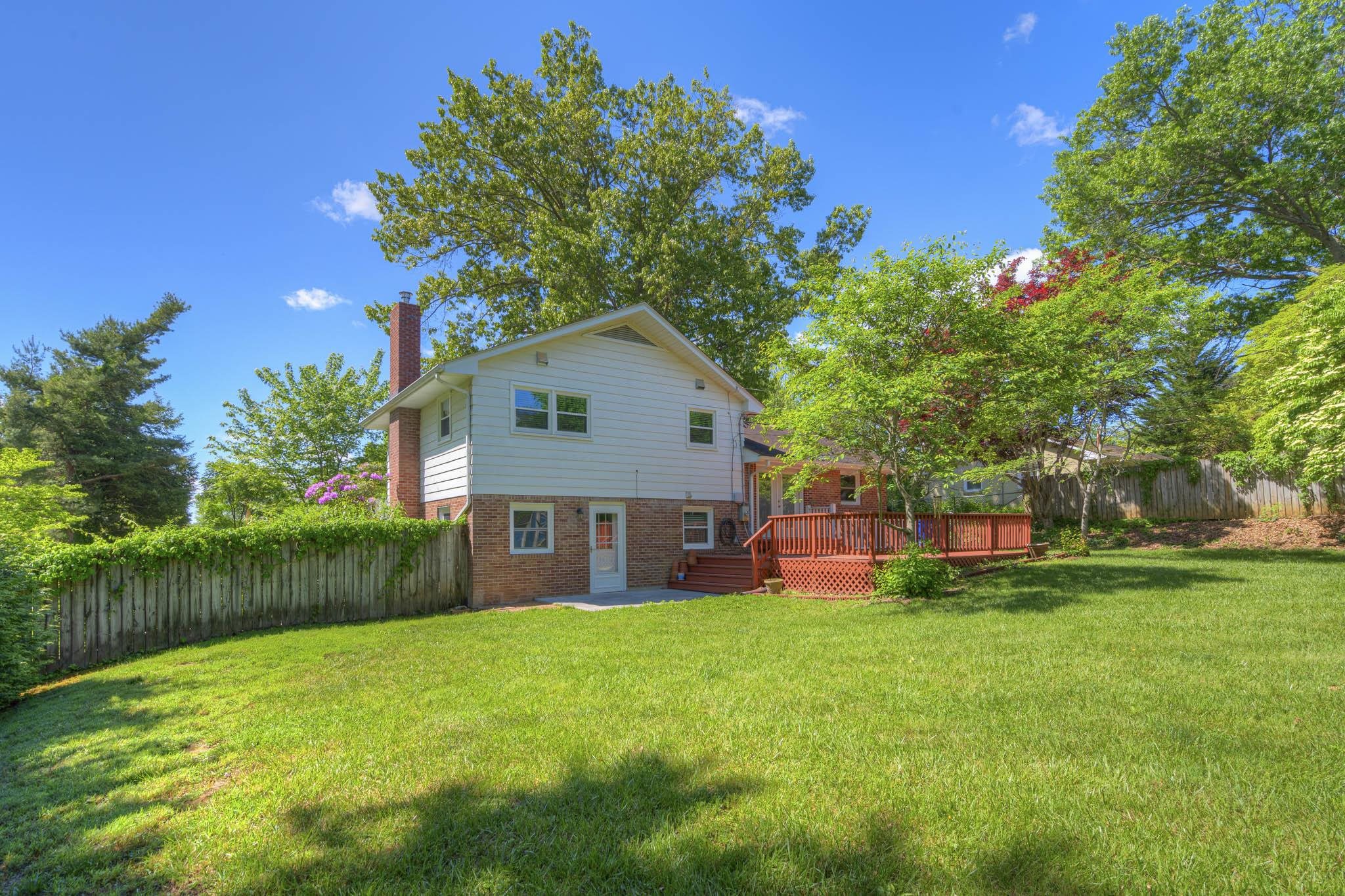 610 BROCE Drive