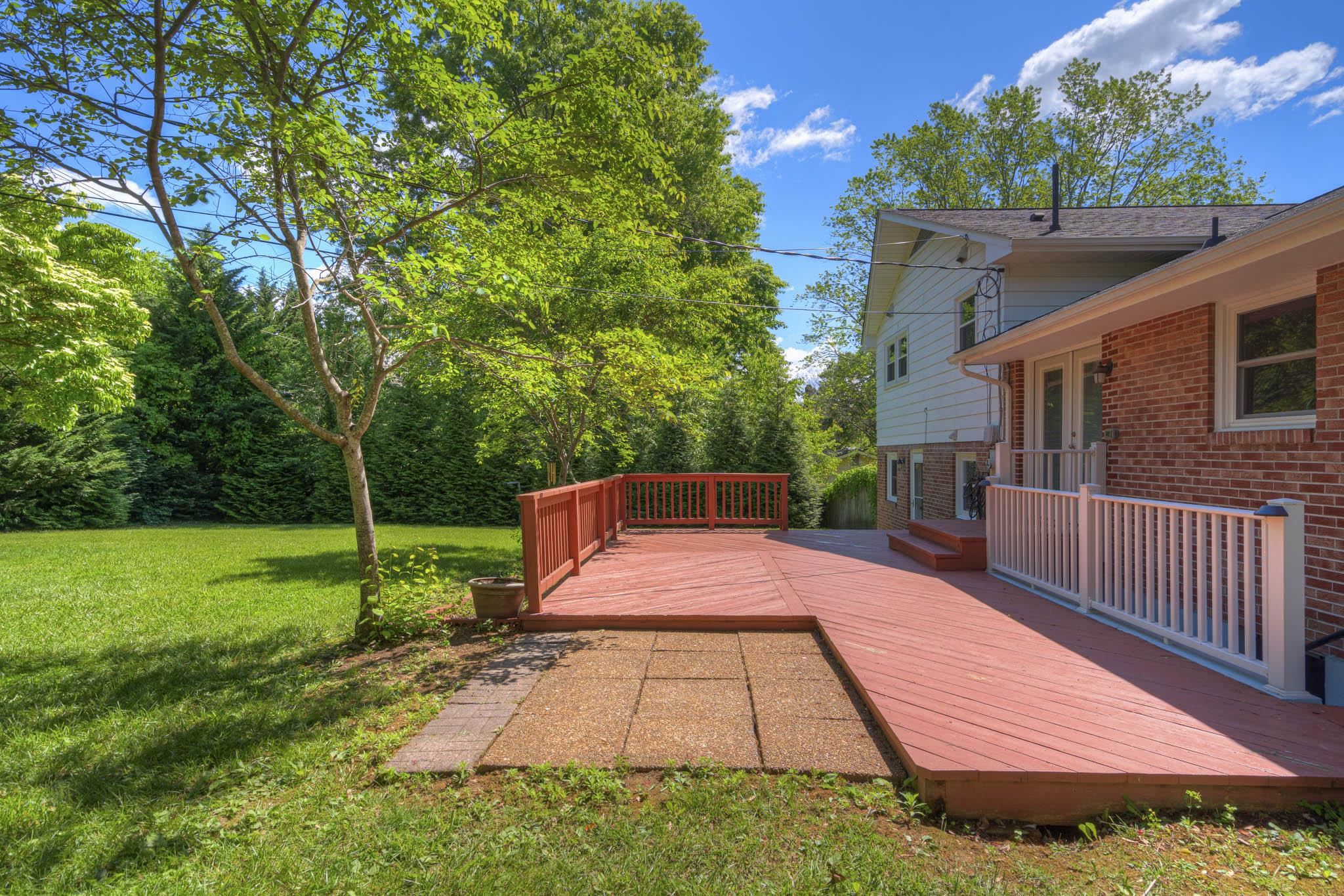 610 BROCE Drive