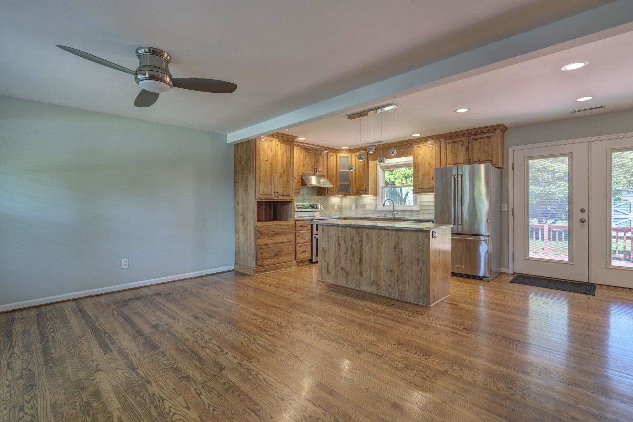 610 BROCE Drive