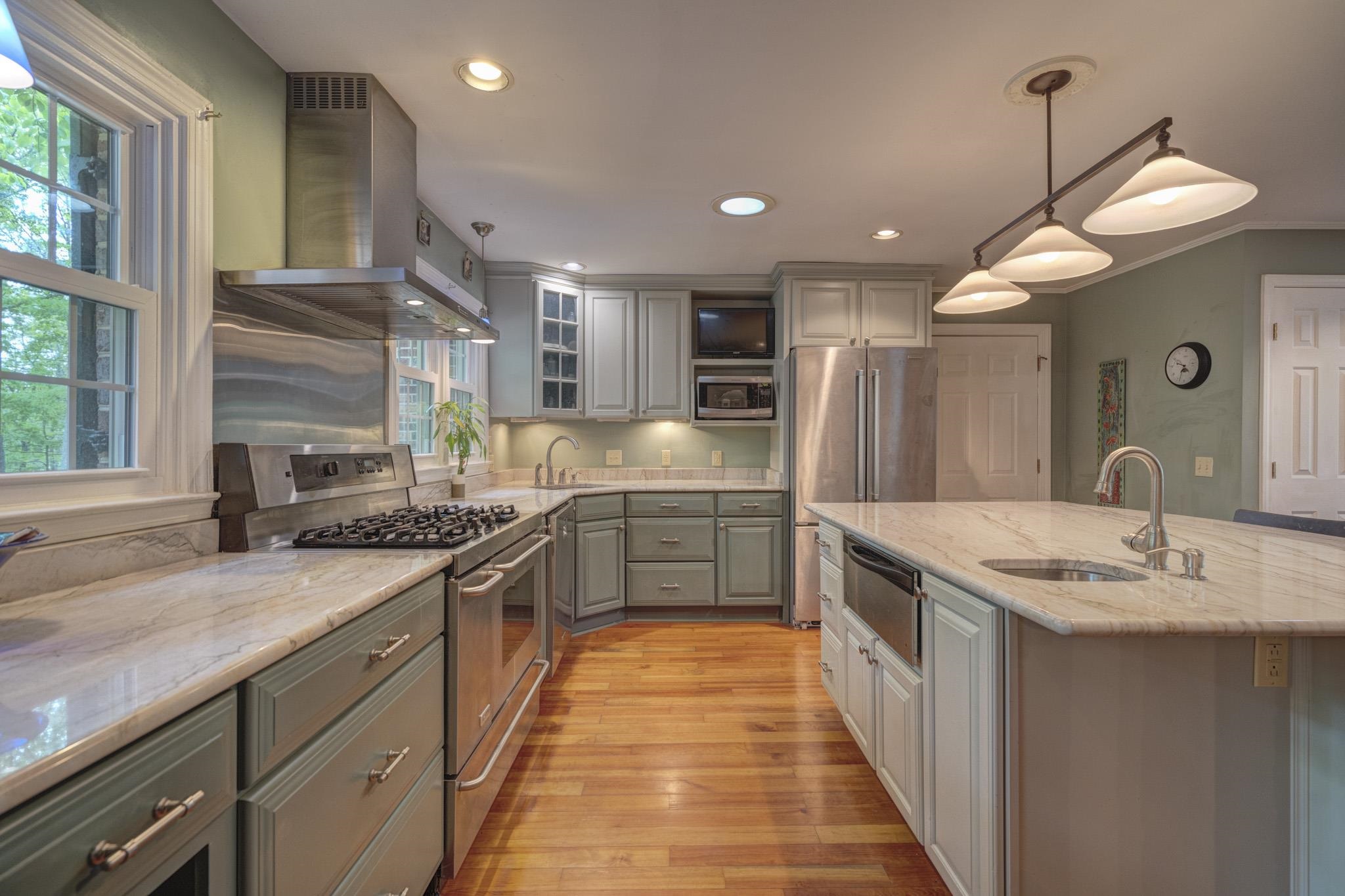 3415 Laurel Drive