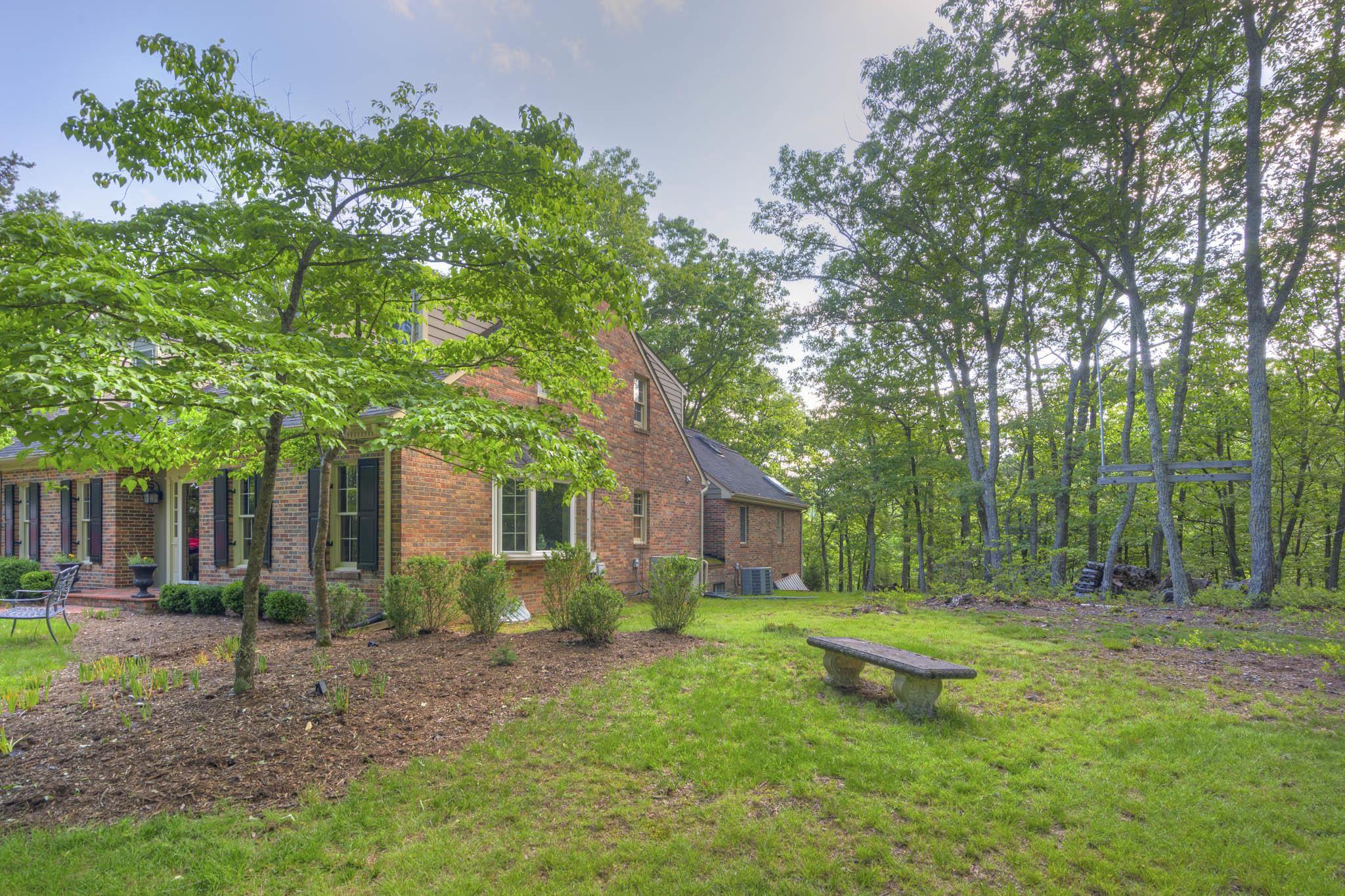 3415 Laurel Drive