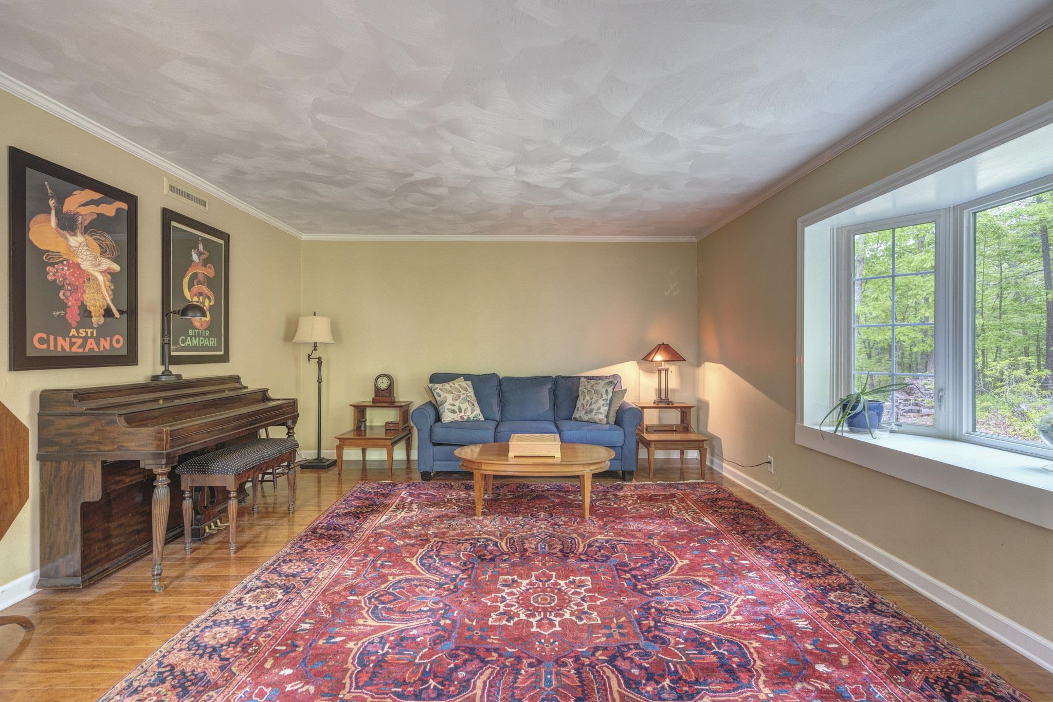 3415 Laurel Drive