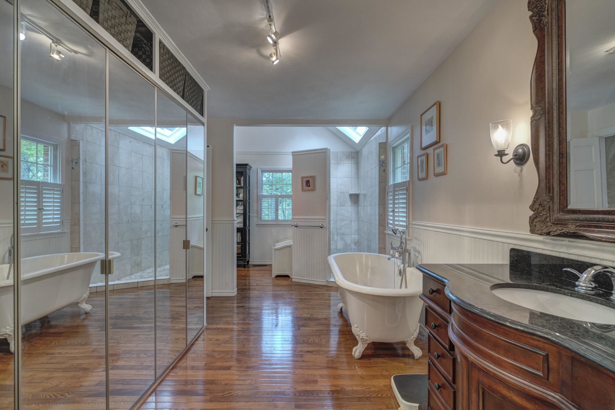 3415 Laurel Drive