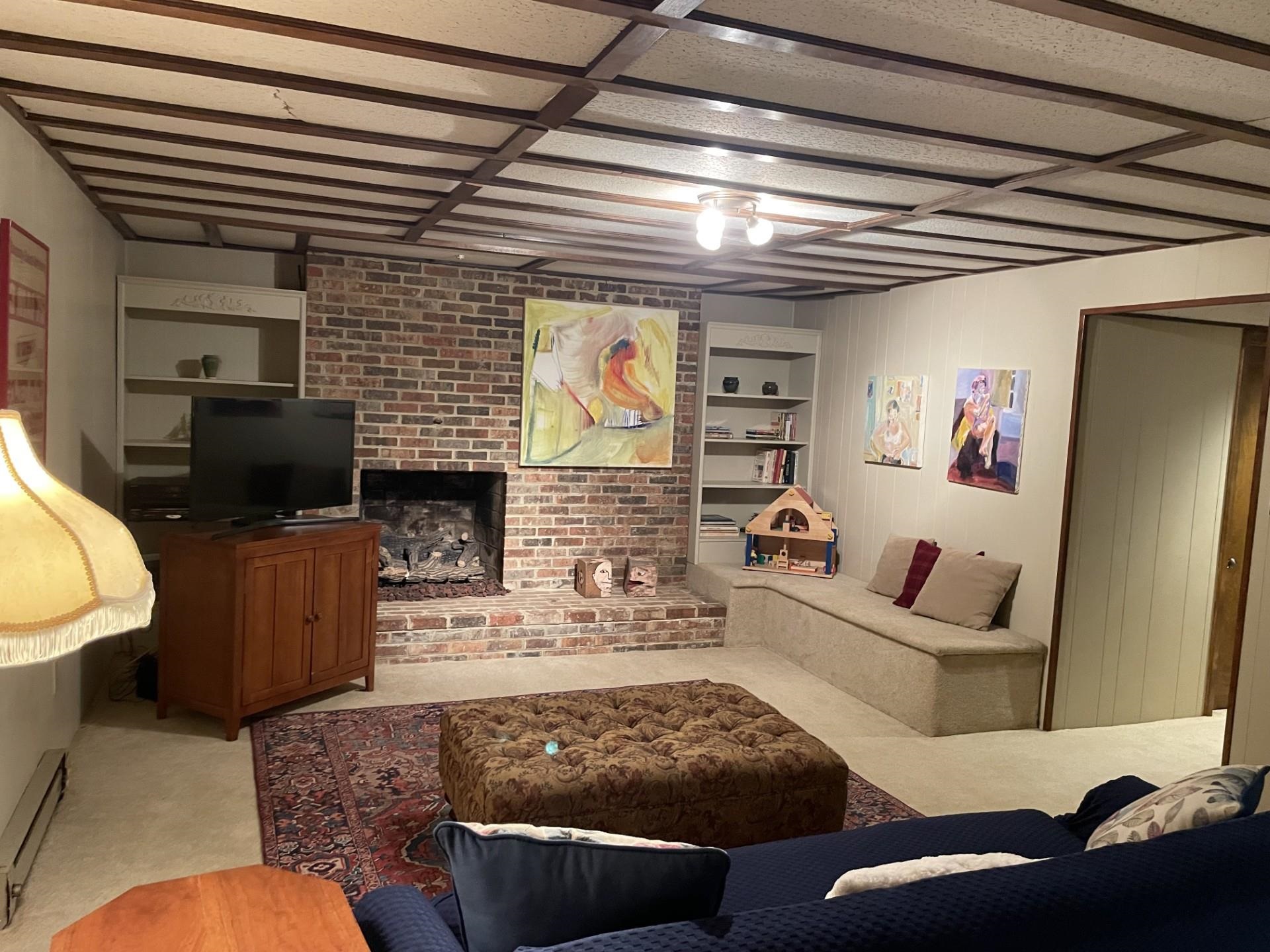 3415 Laurel Drive