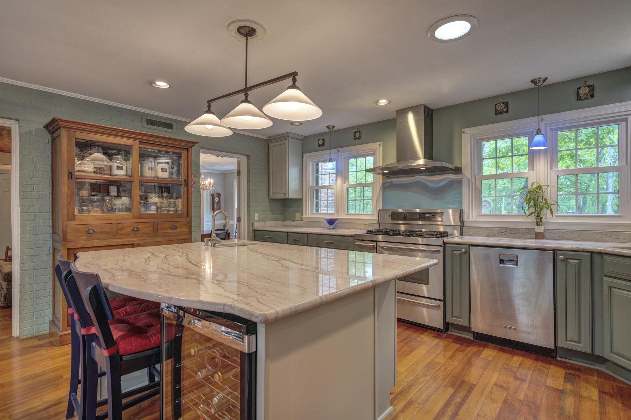 3415 Laurel Drive