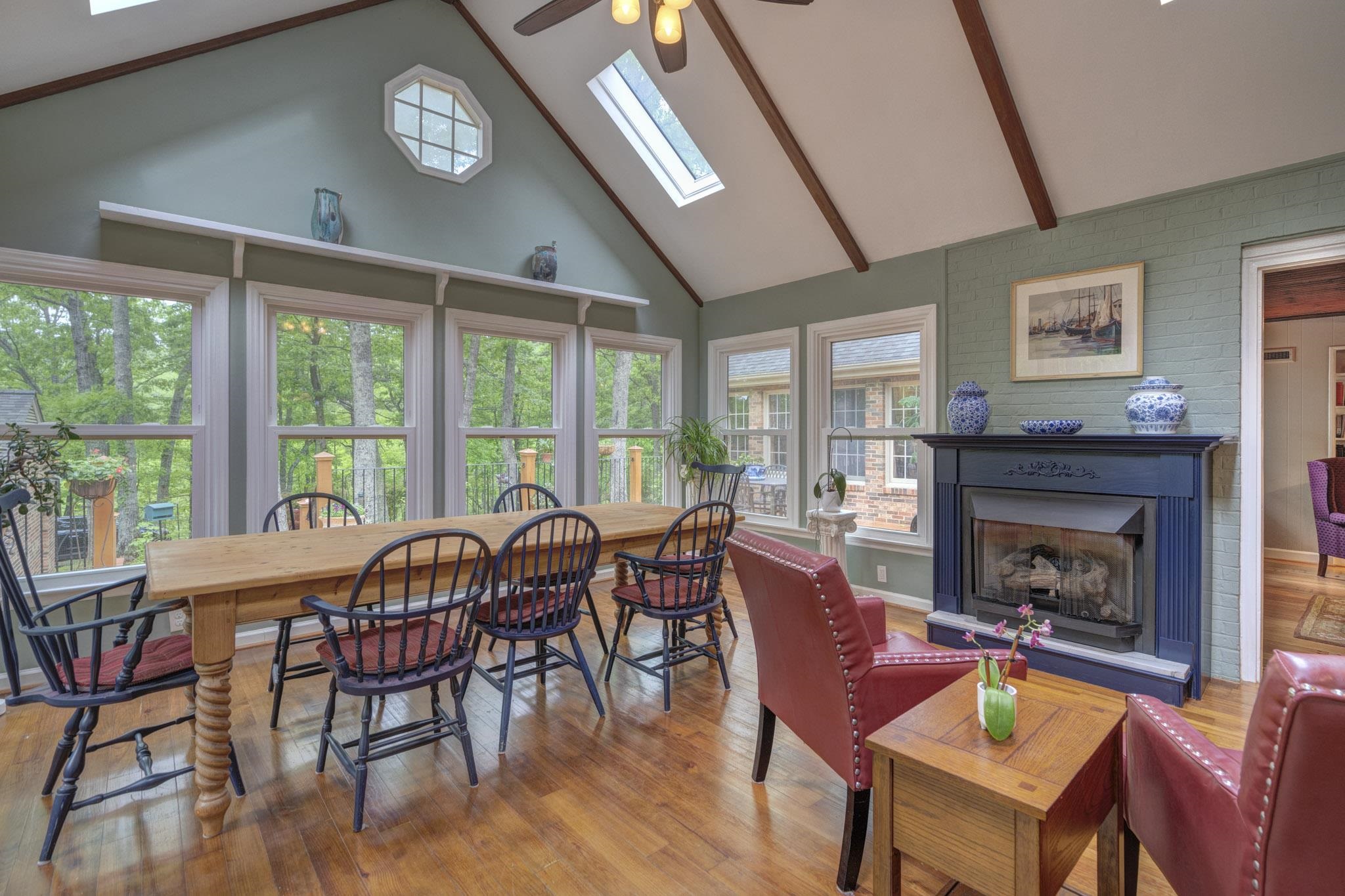 3415 Laurel Drive