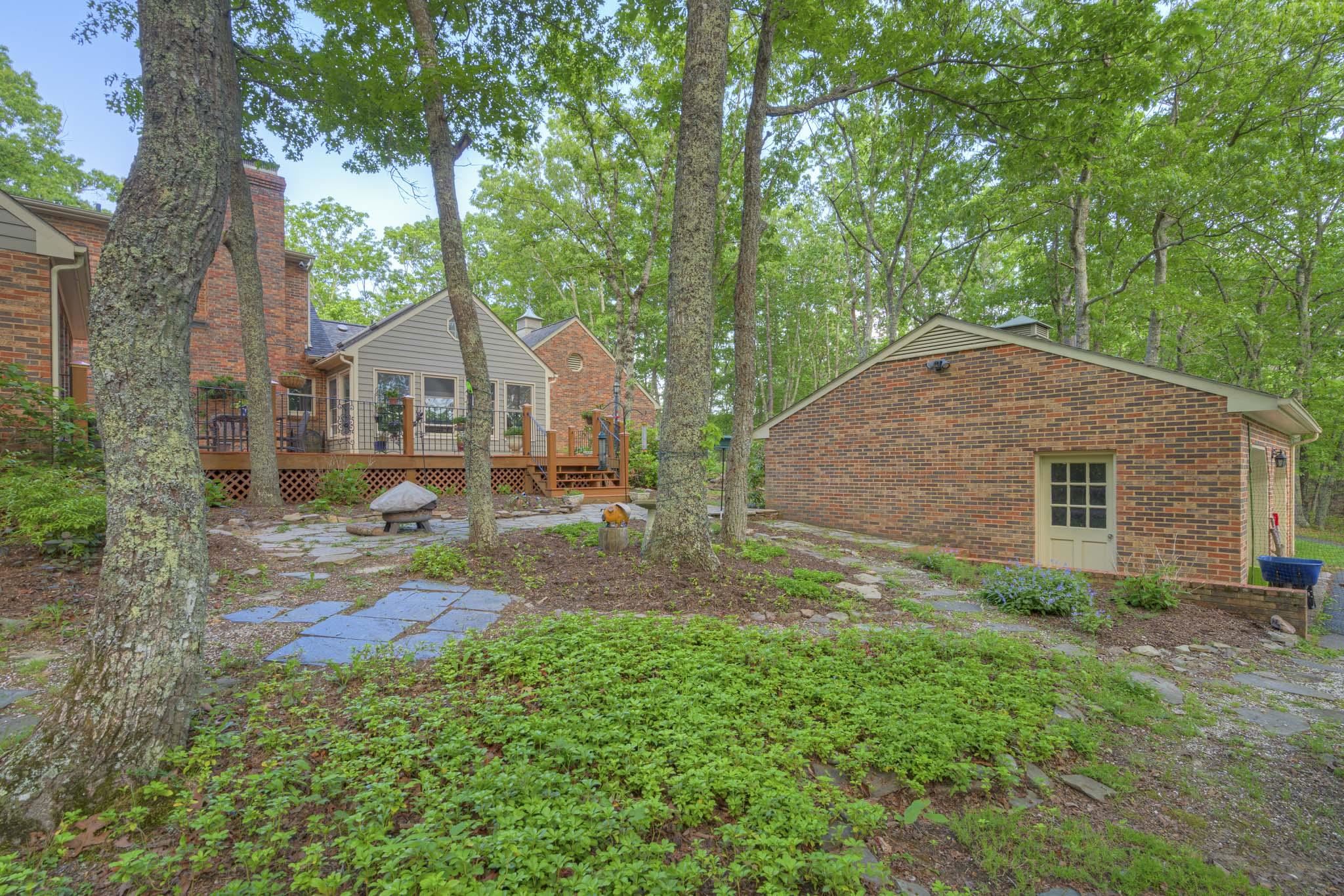 3415 Laurel Drive
