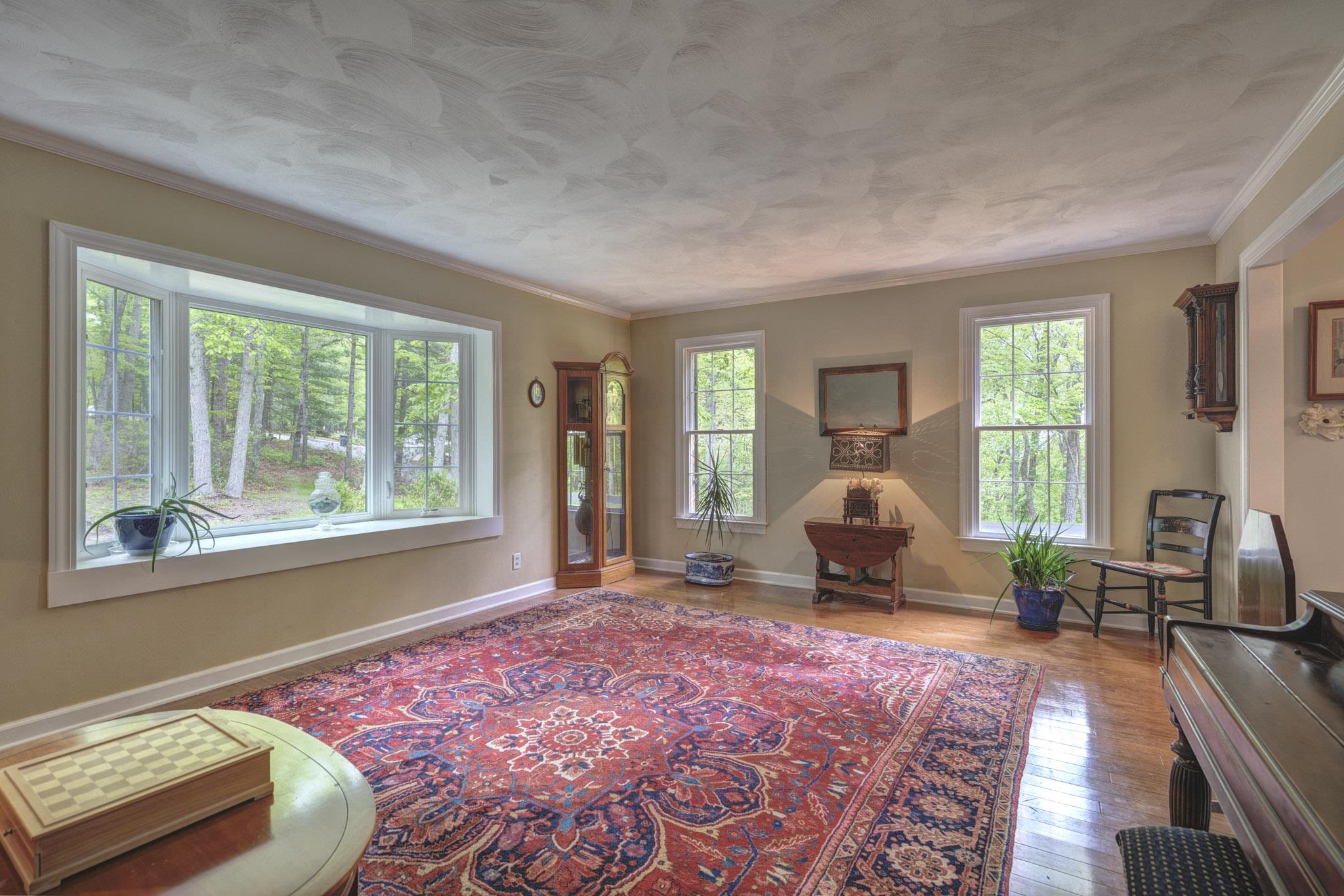 3415 Laurel Drive