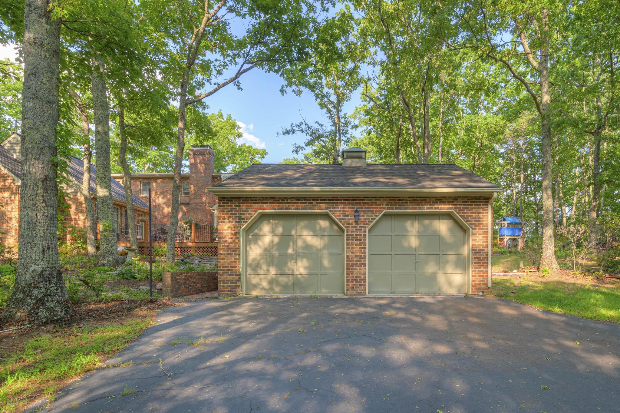 3415 Laurel Drive