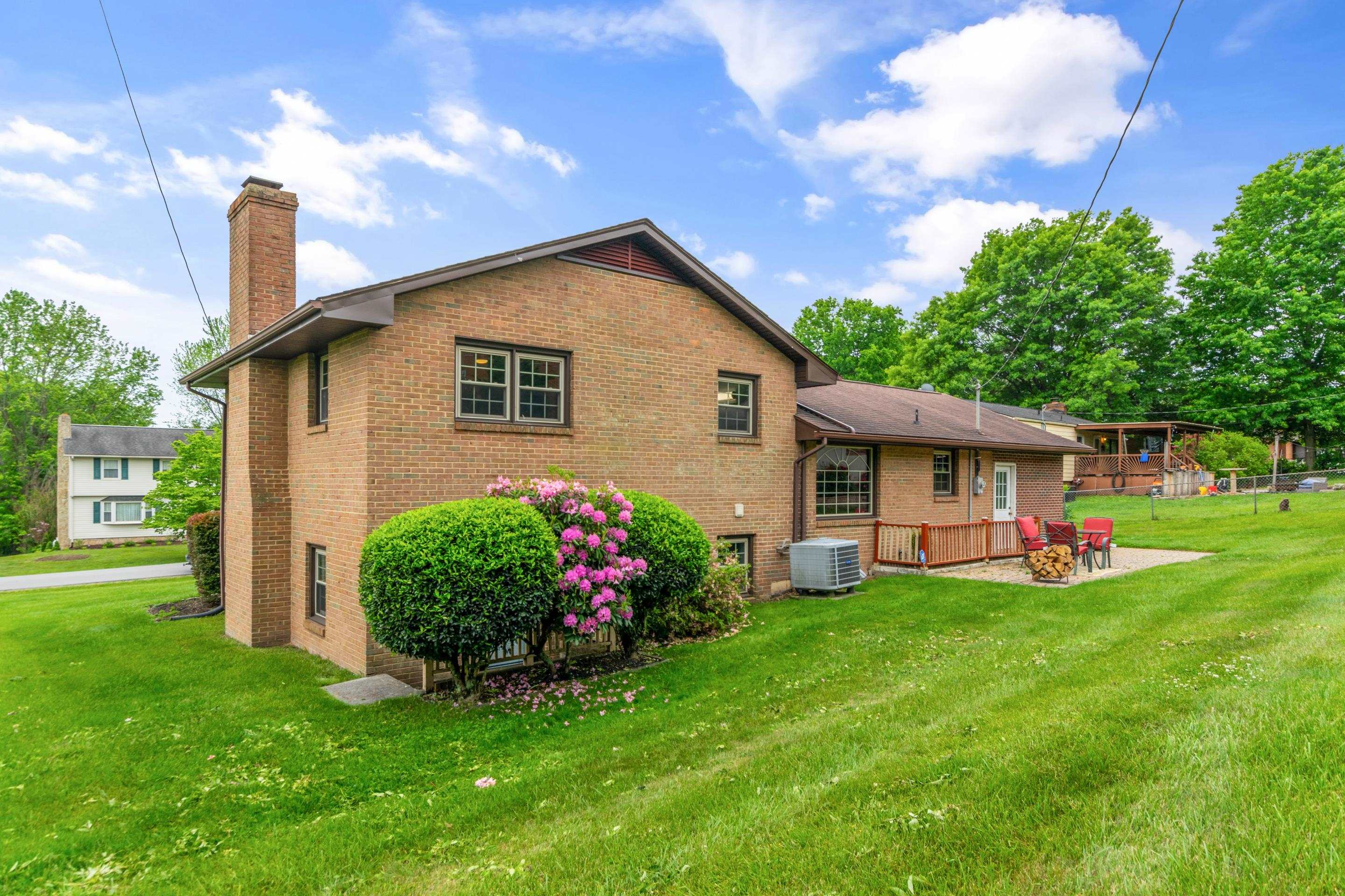 308 Grandview Drive