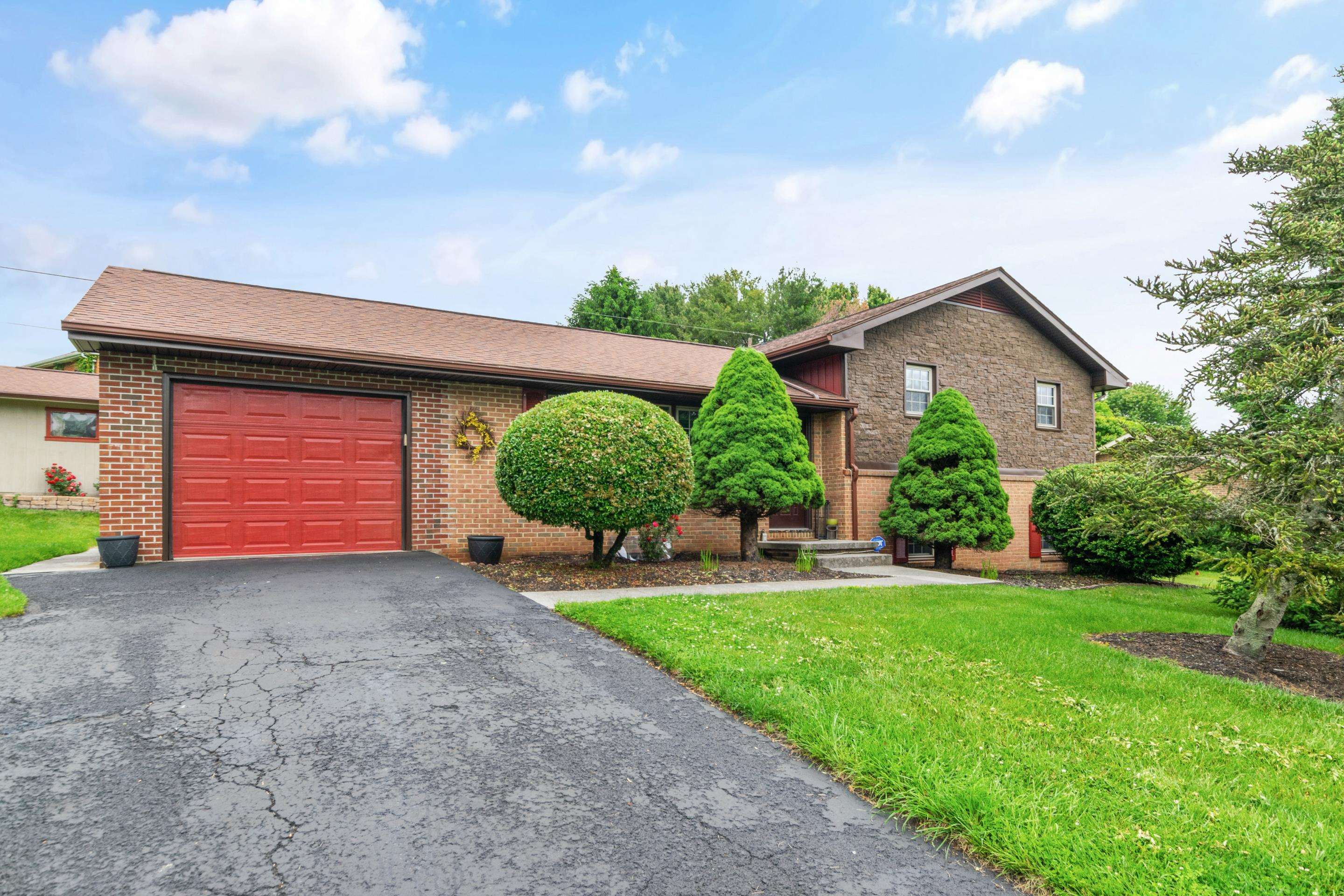 308 Grandview Drive