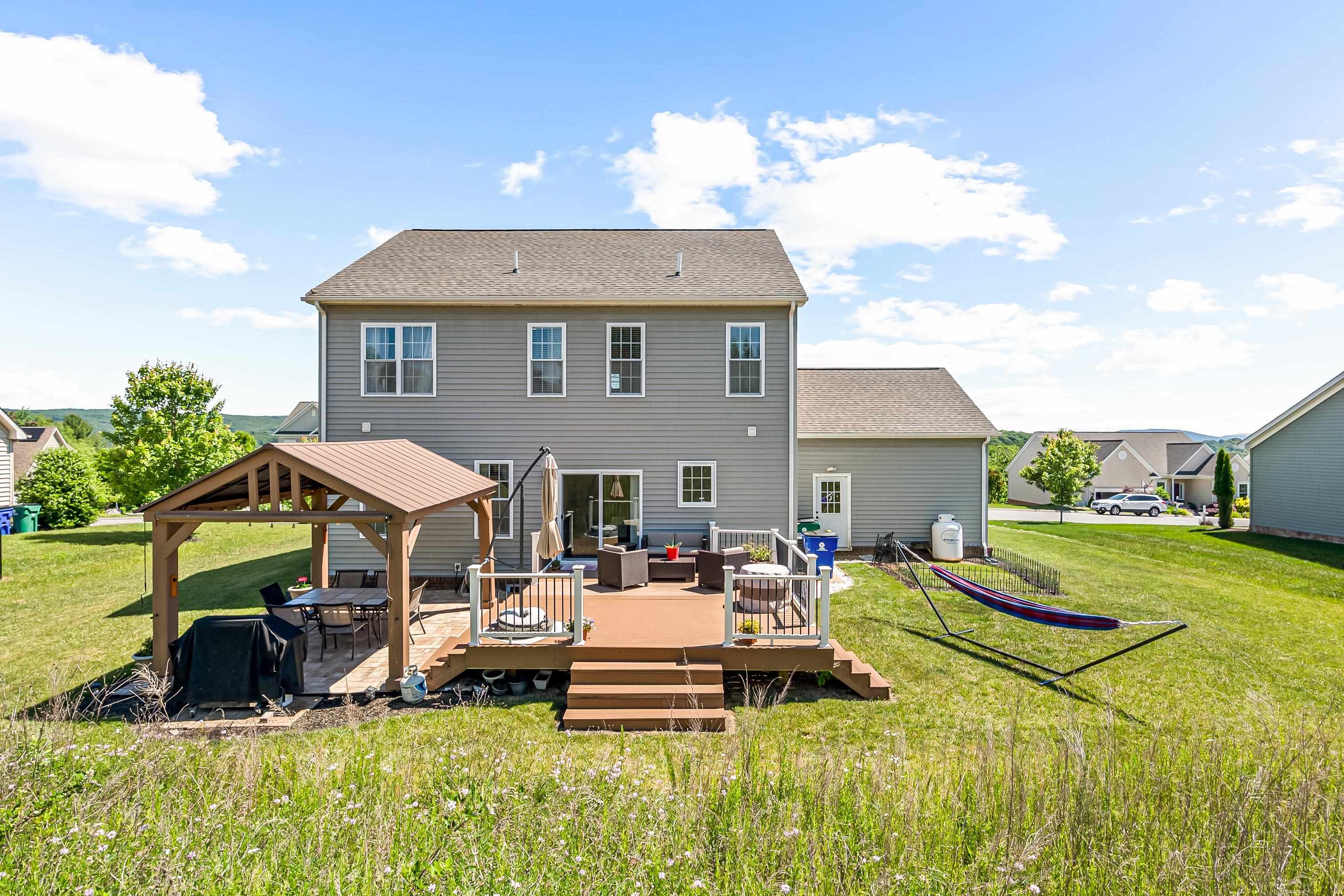 410 HEARTWOOD Crossing