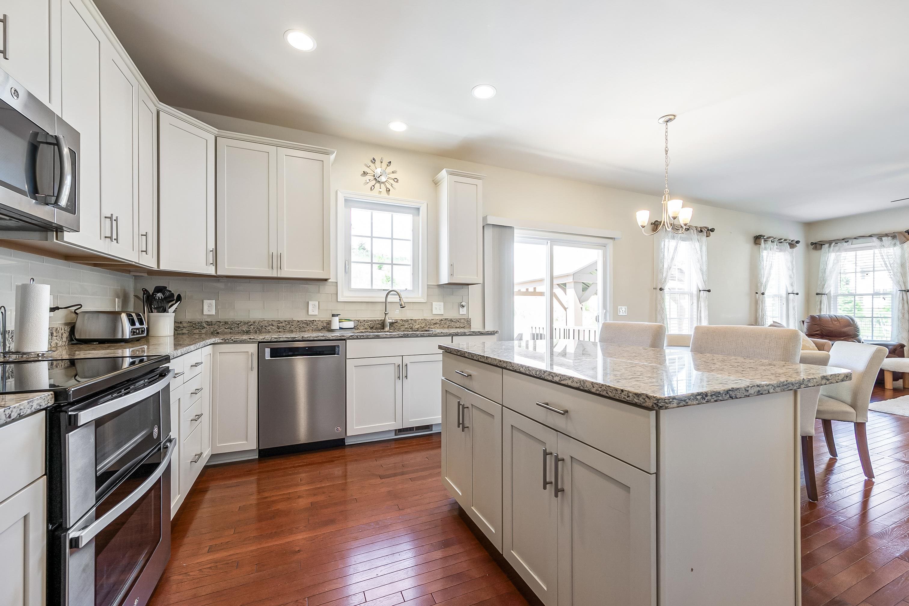 410 HEARTWOOD Crossing