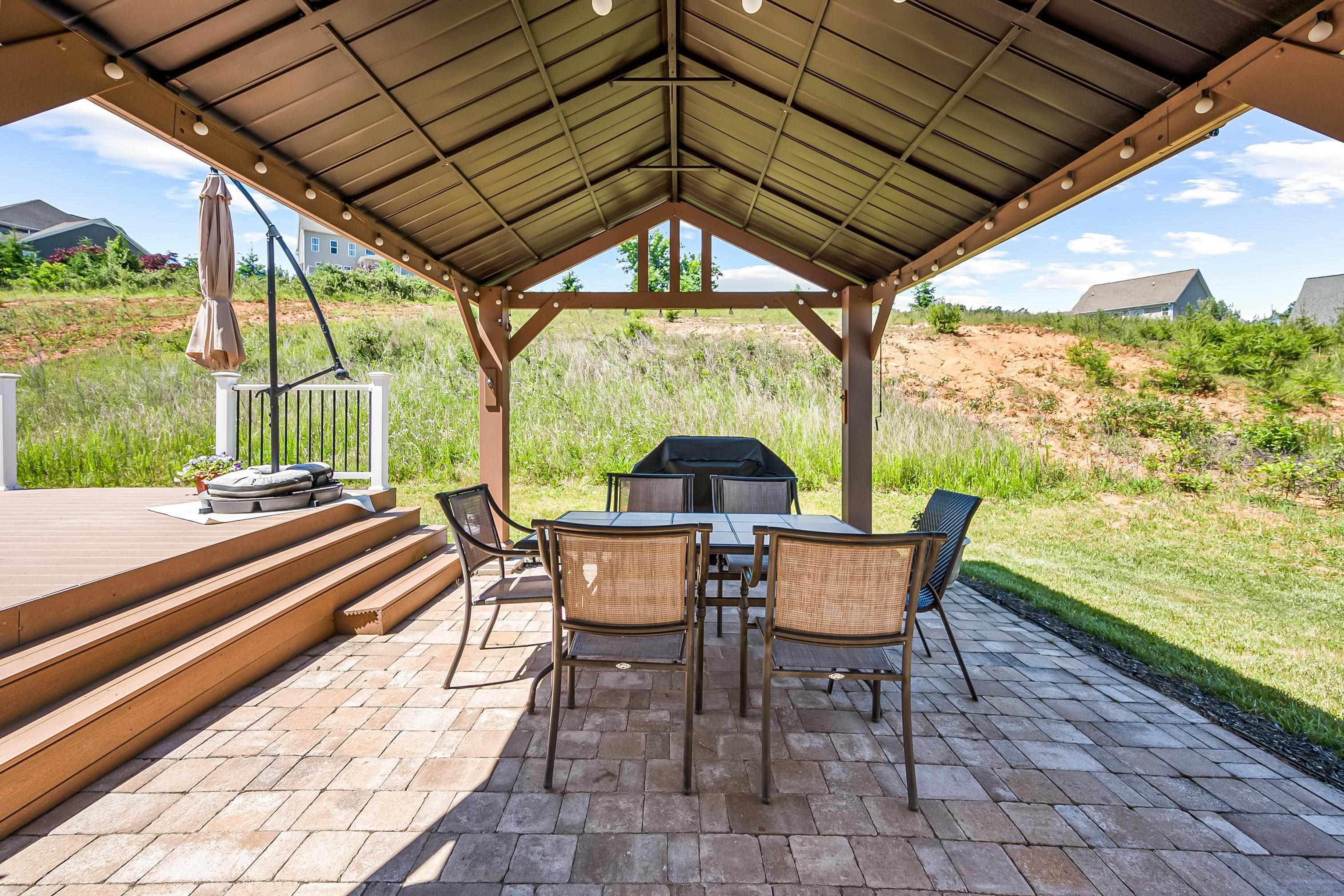 410 HEARTWOOD Crossing