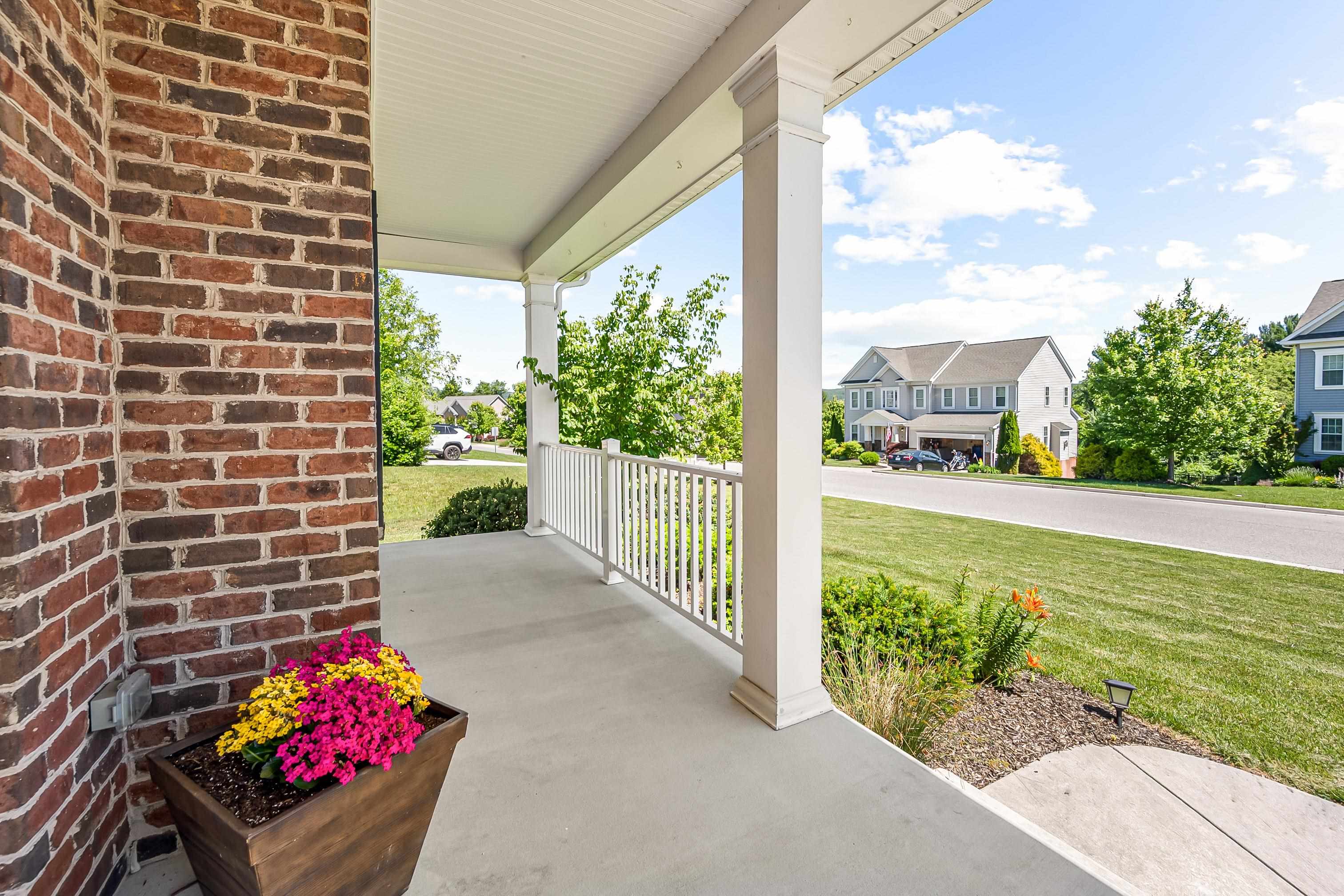 410 HEARTWOOD Crossing
