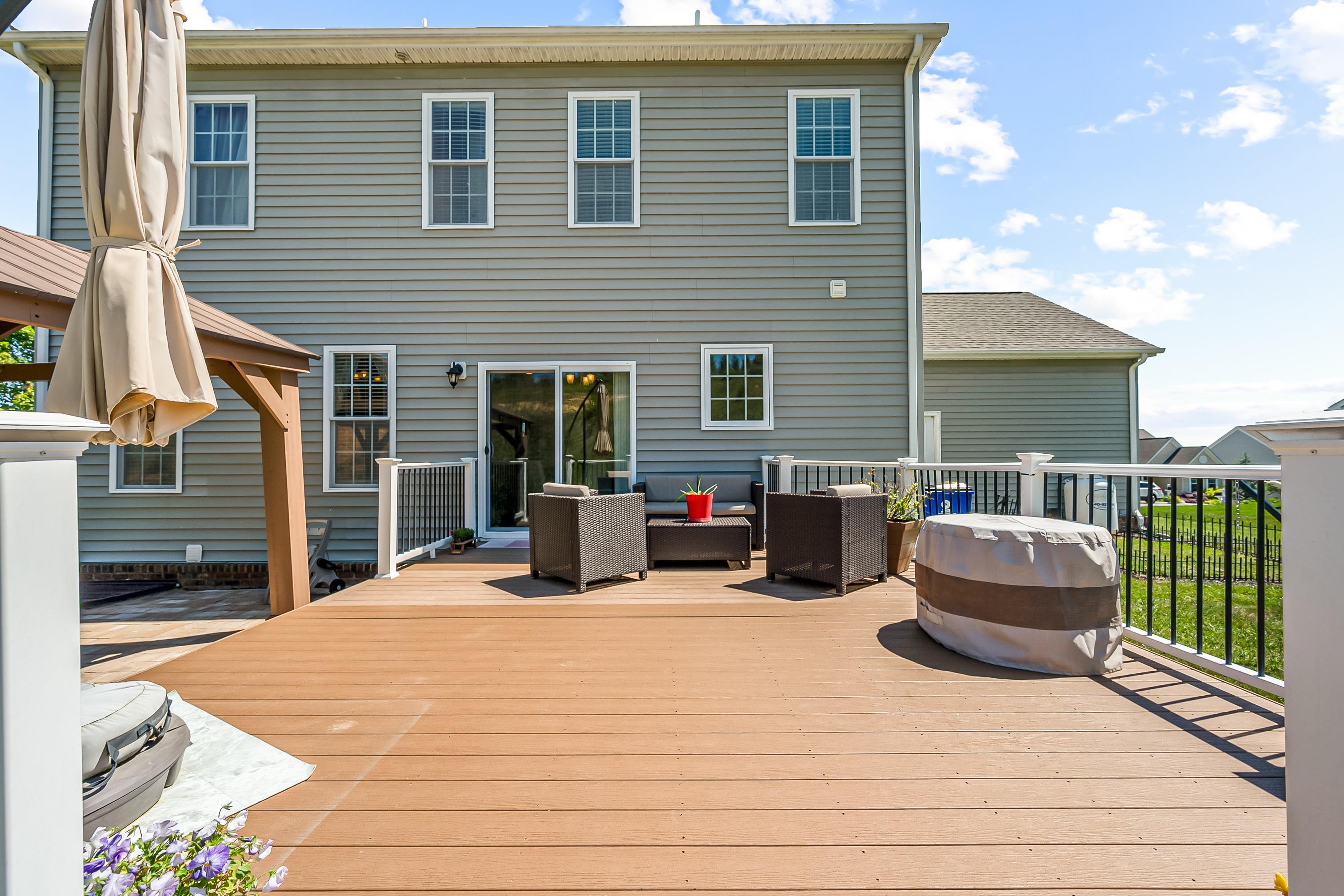 410 HEARTWOOD Crossing