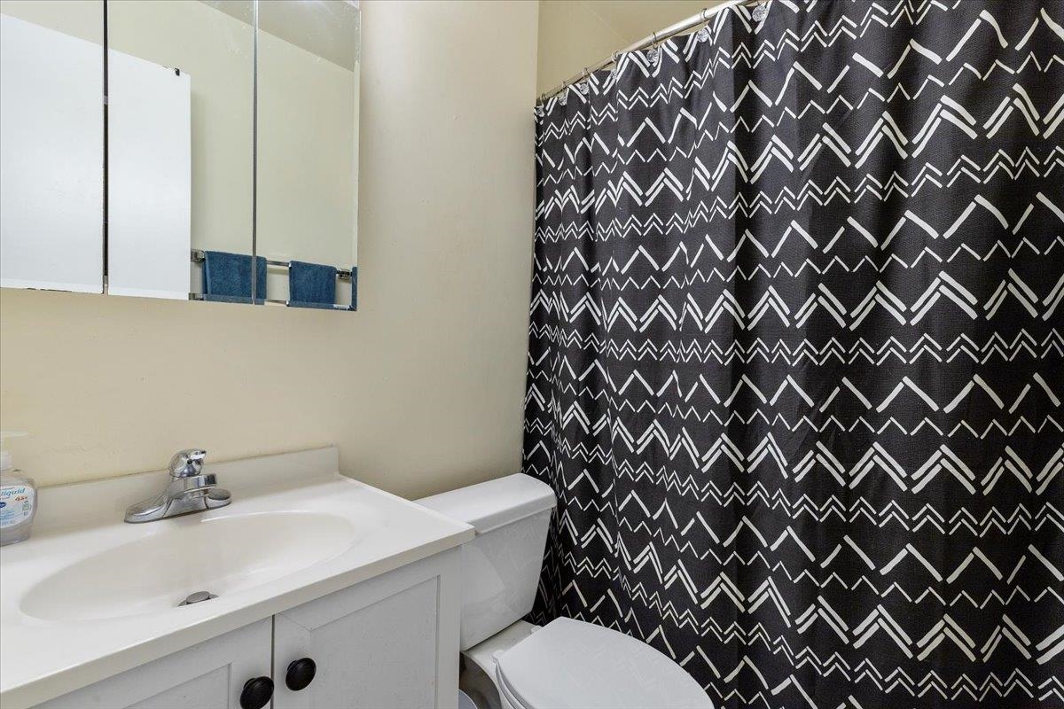 460 Charles Street 460