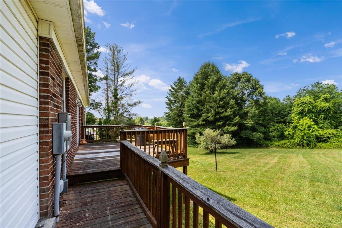 372 Somerset Drive