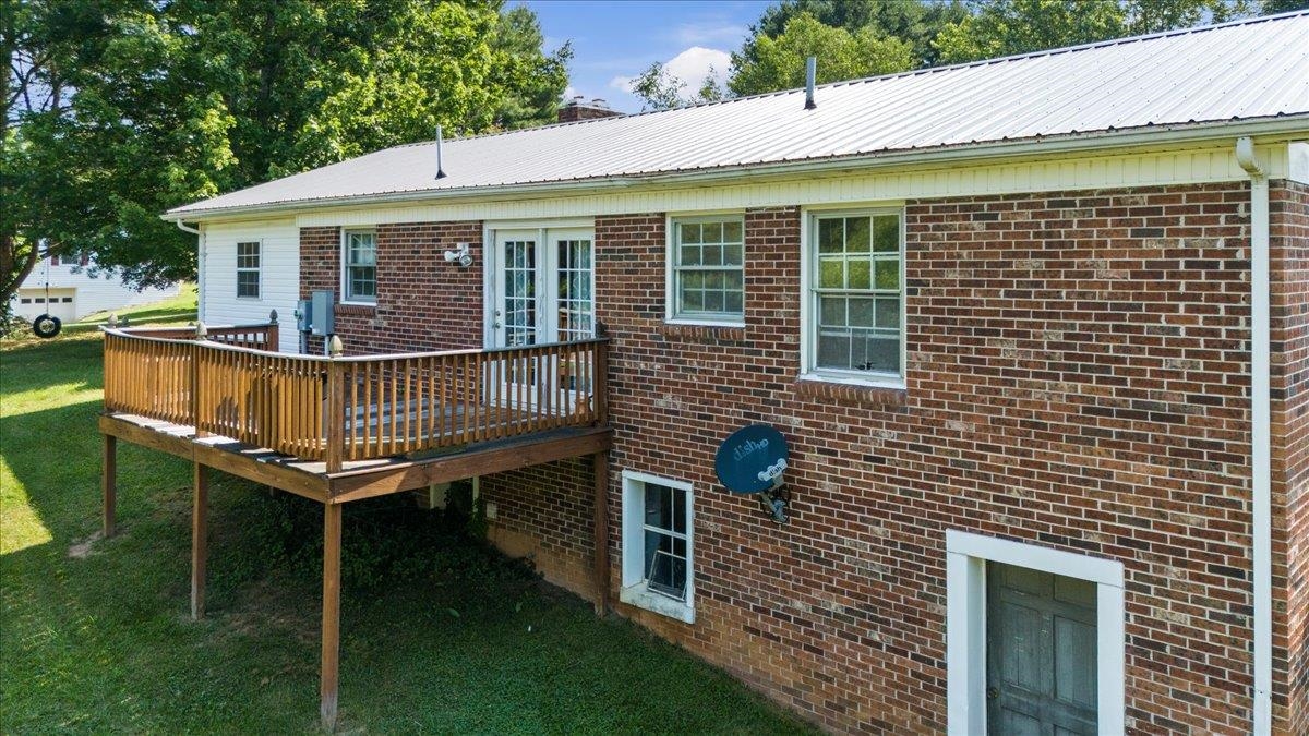 372 Somerset Drive