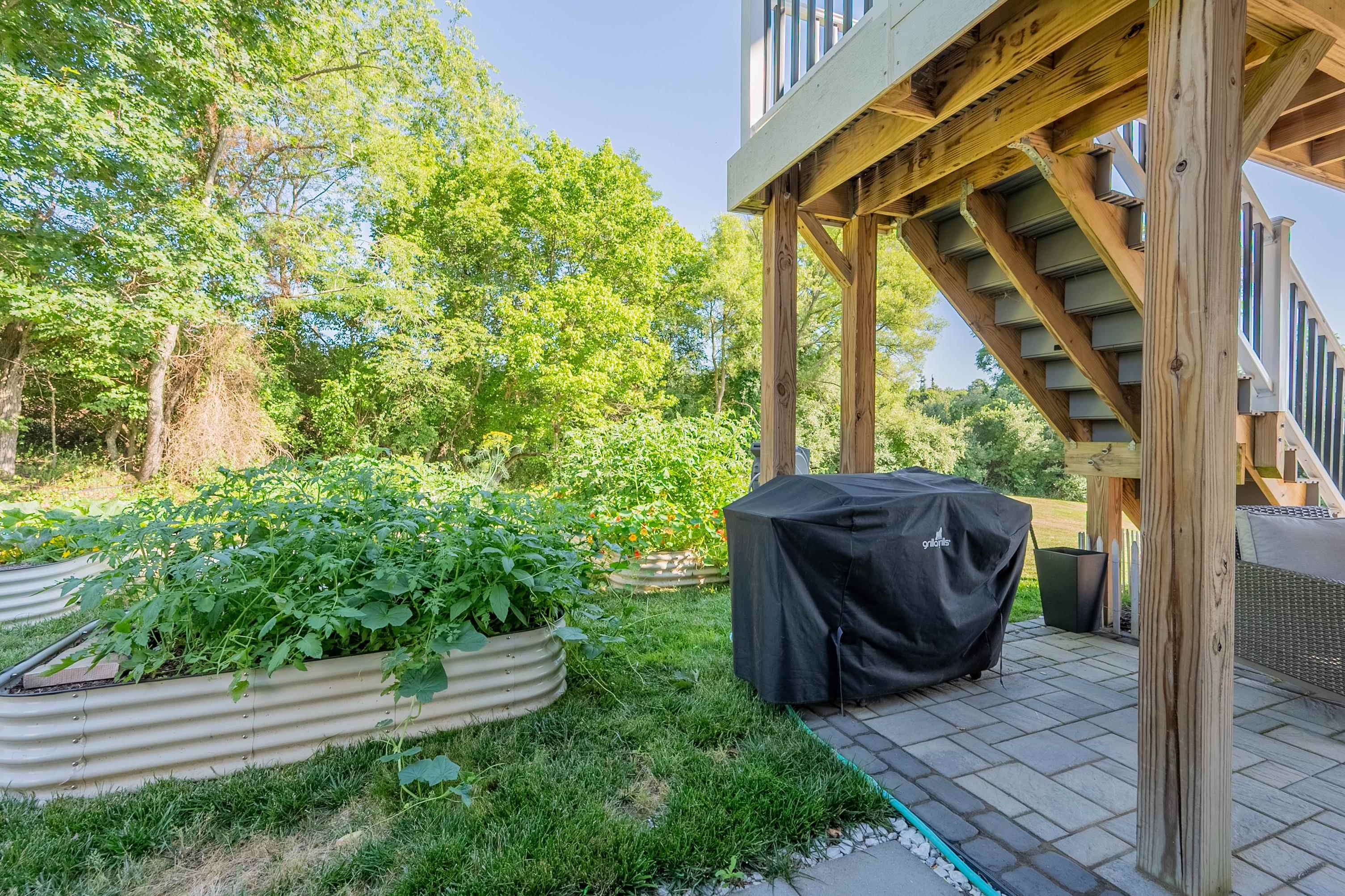 425 HAMILTON Avenue NW