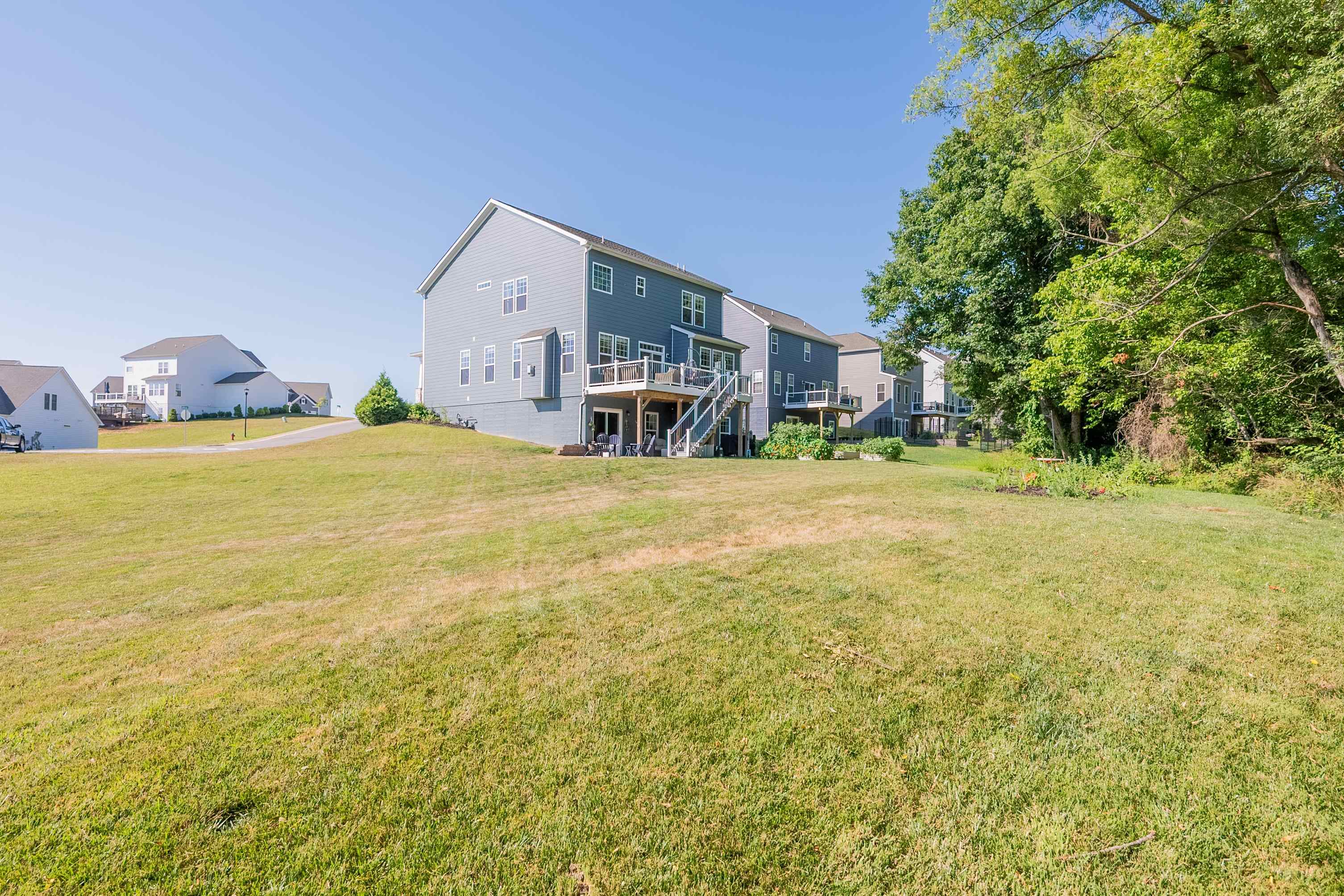 425 HAMILTON Avenue NW