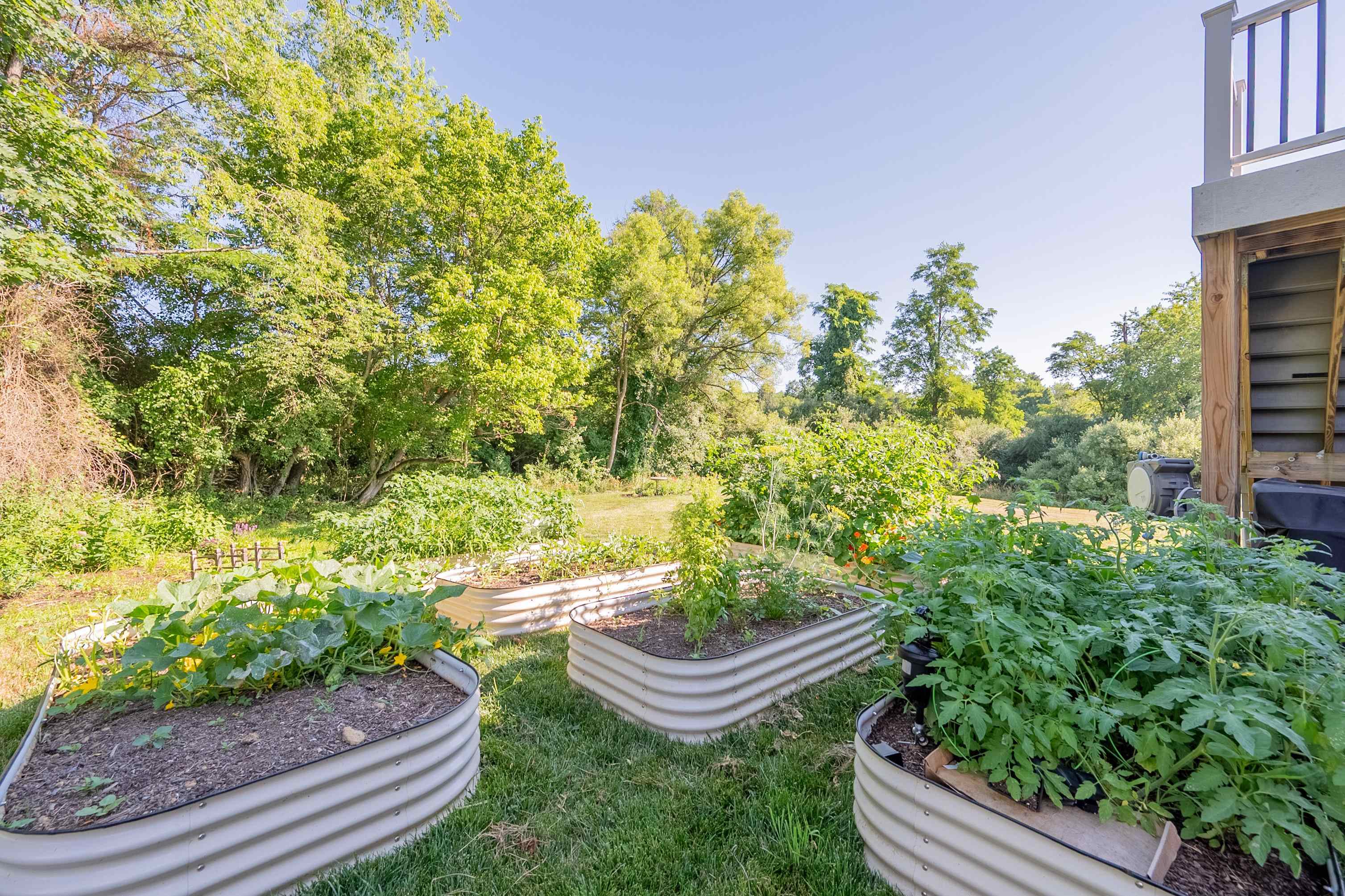 425 HAMILTON Avenue NW