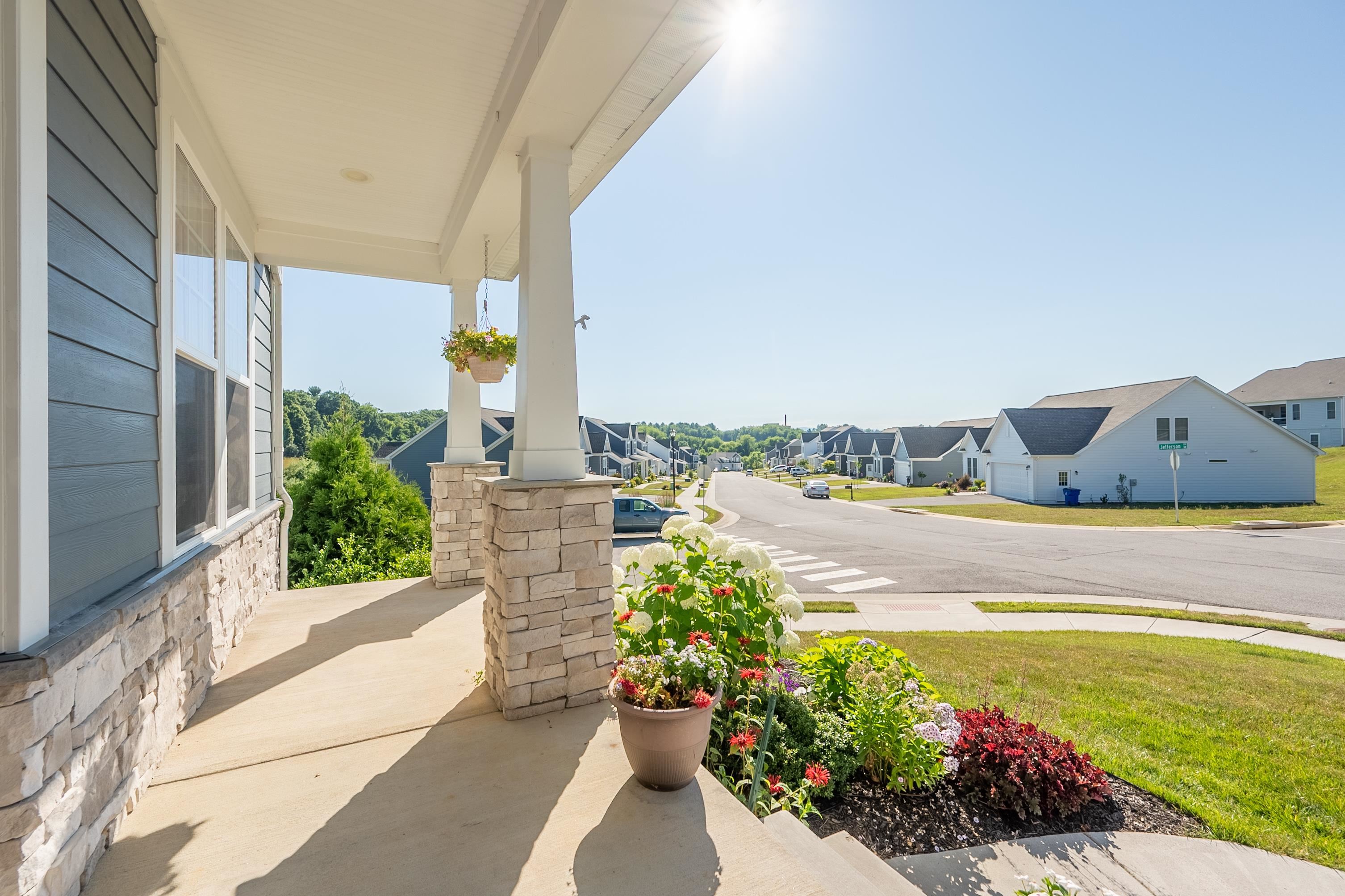 425 HAMILTON Avenue NW