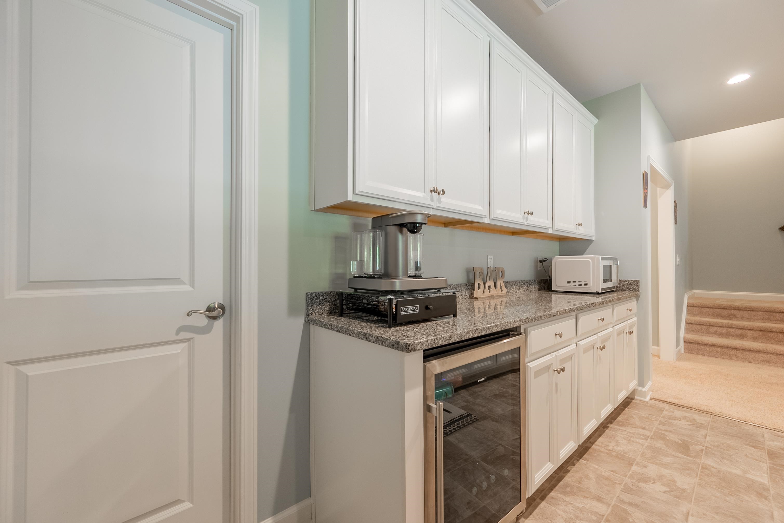 425 HAMILTON Avenue NW