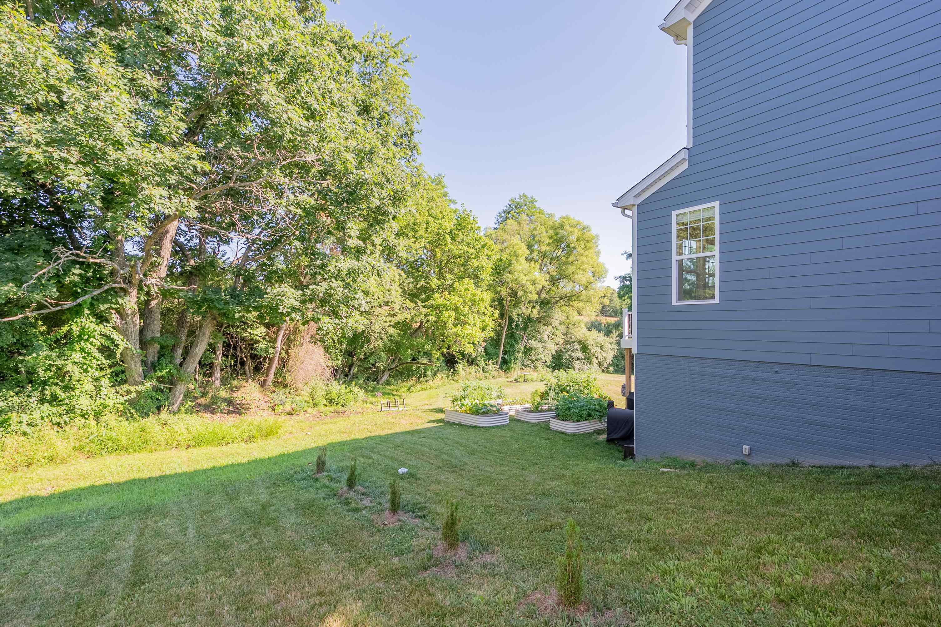 425 HAMILTON Avenue NW