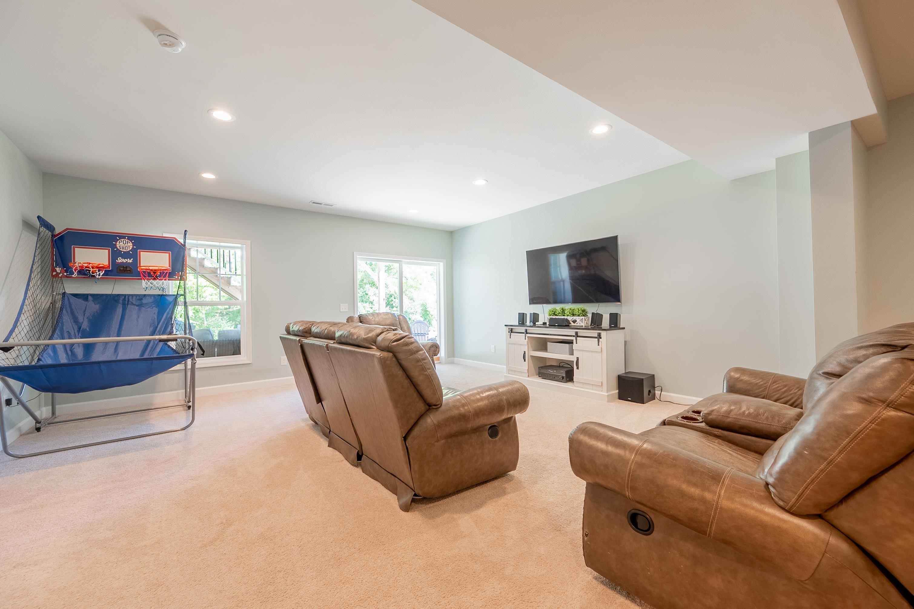 425 HAMILTON Avenue NW