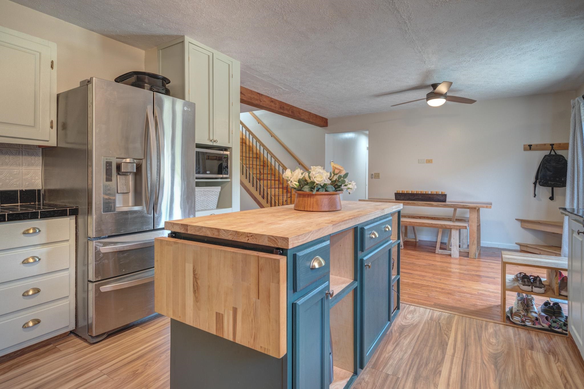 1074 Hightop Road