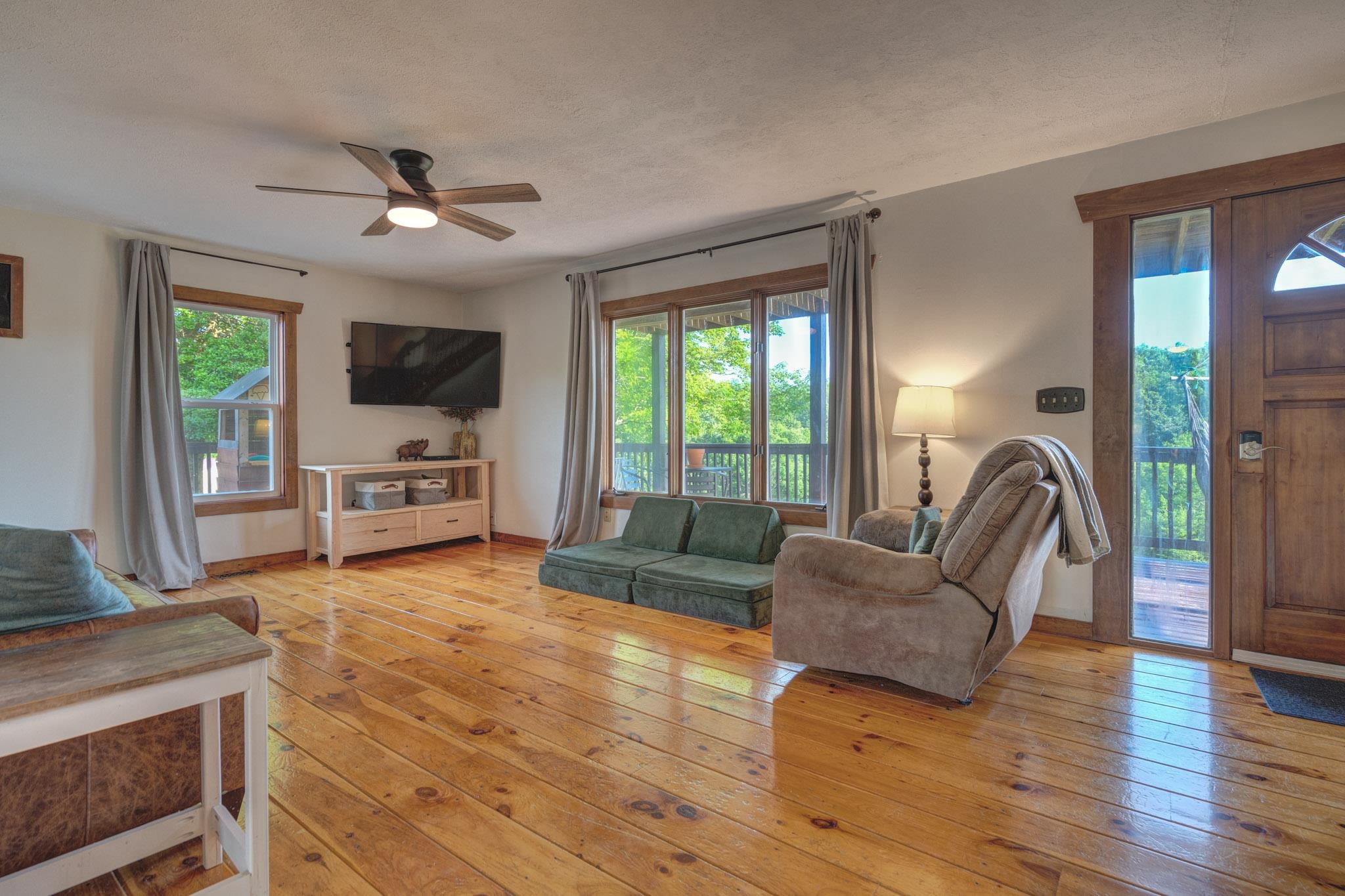 1074 Hightop Road