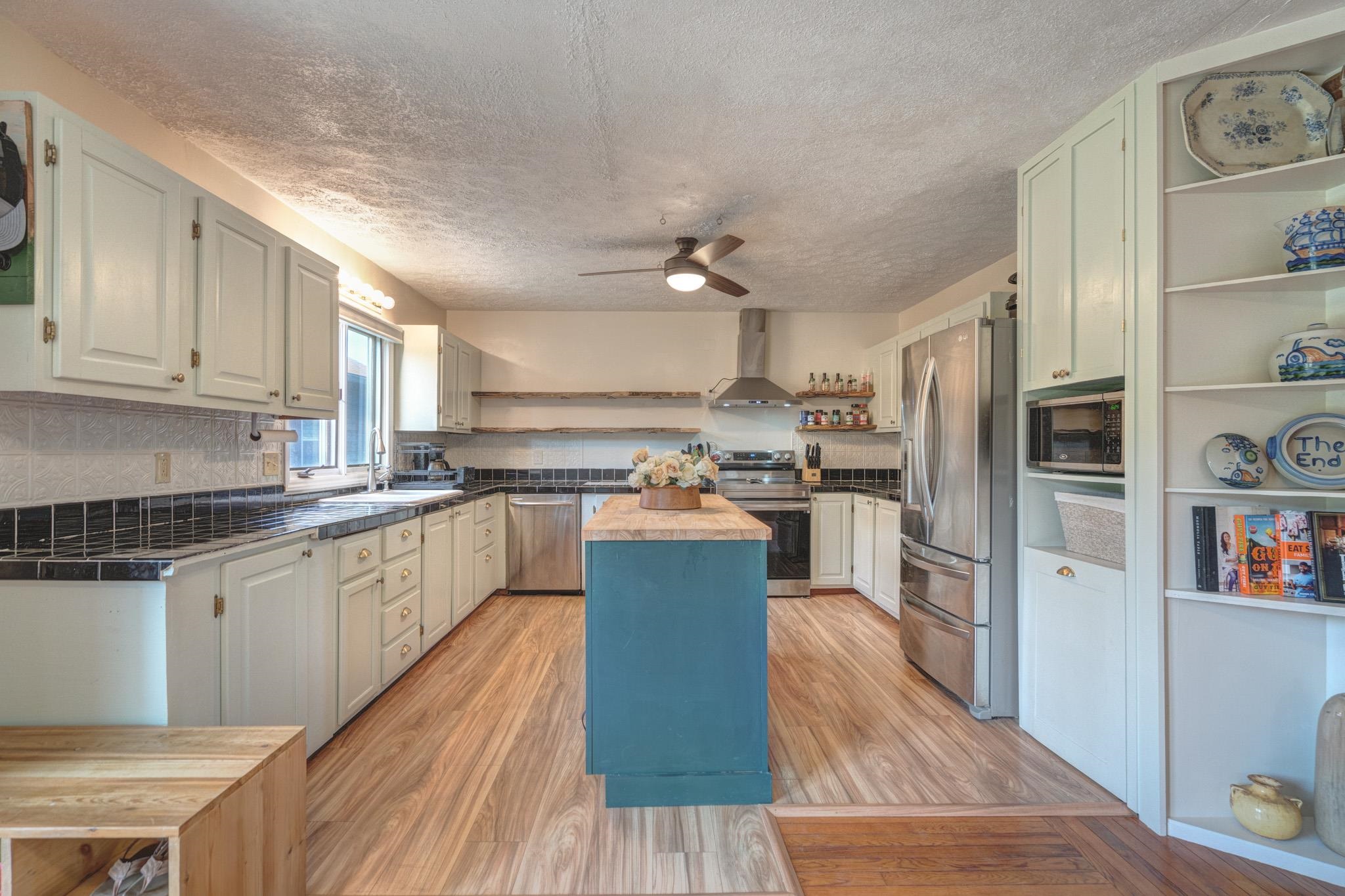 1074 Hightop Road