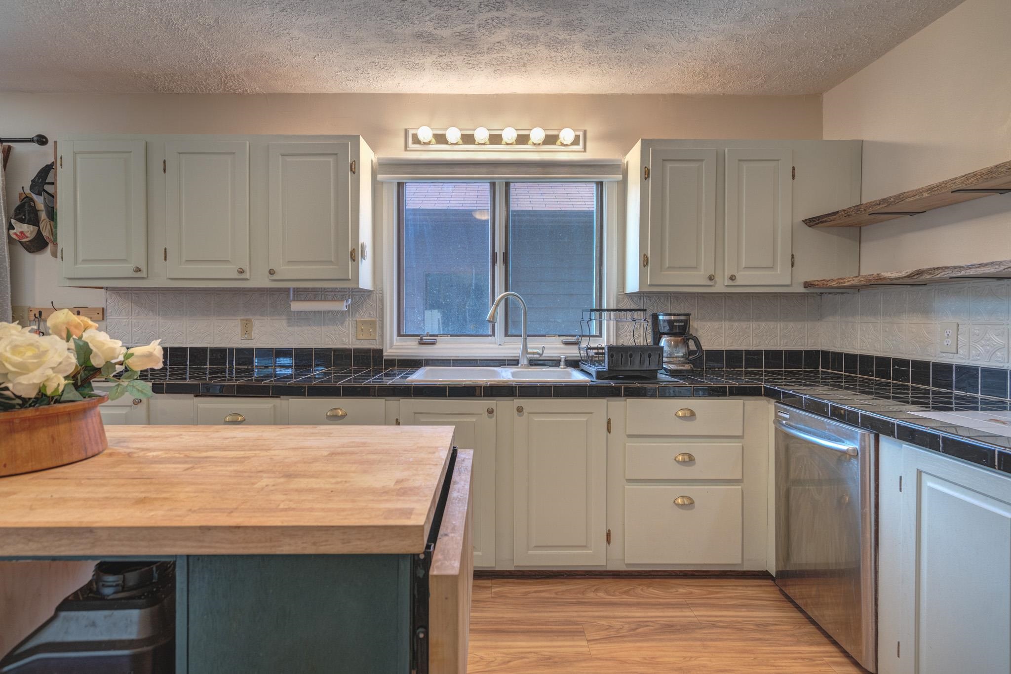 1074 Hightop Road