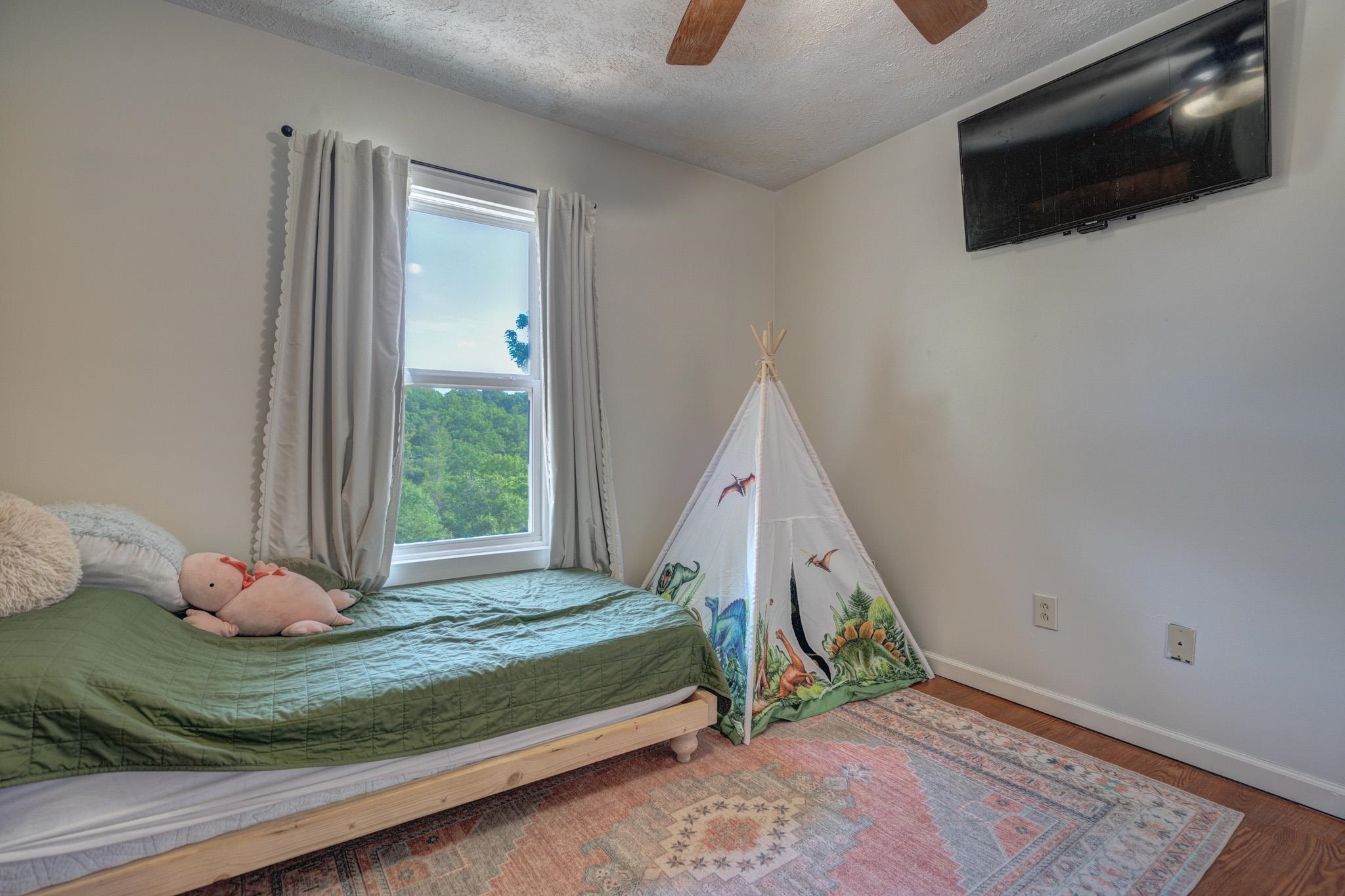 1074 Hightop Road