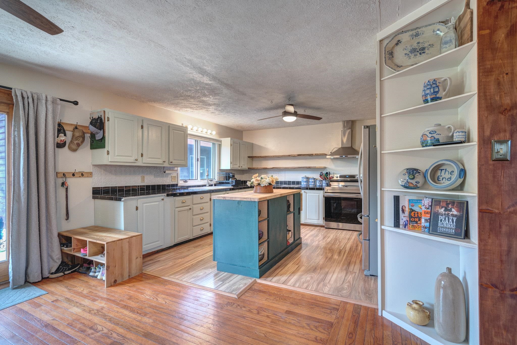 1074 Hightop Road