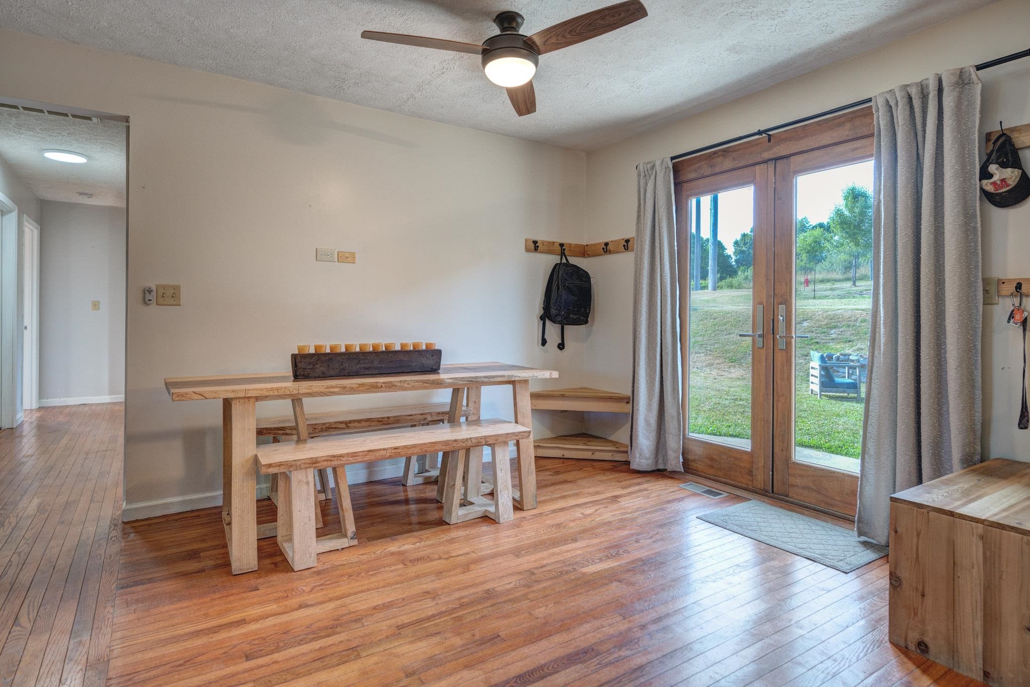 1074 Hightop Road
